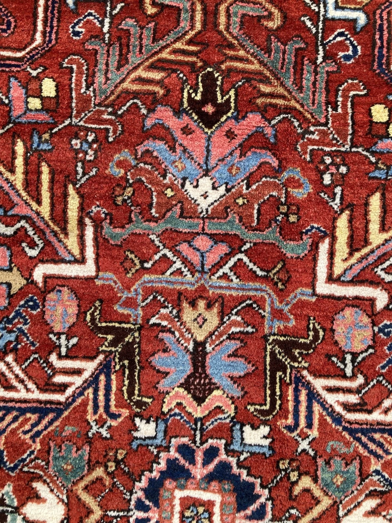 22.12.00009_9 Antique Persian Heriz Carpet.JPG