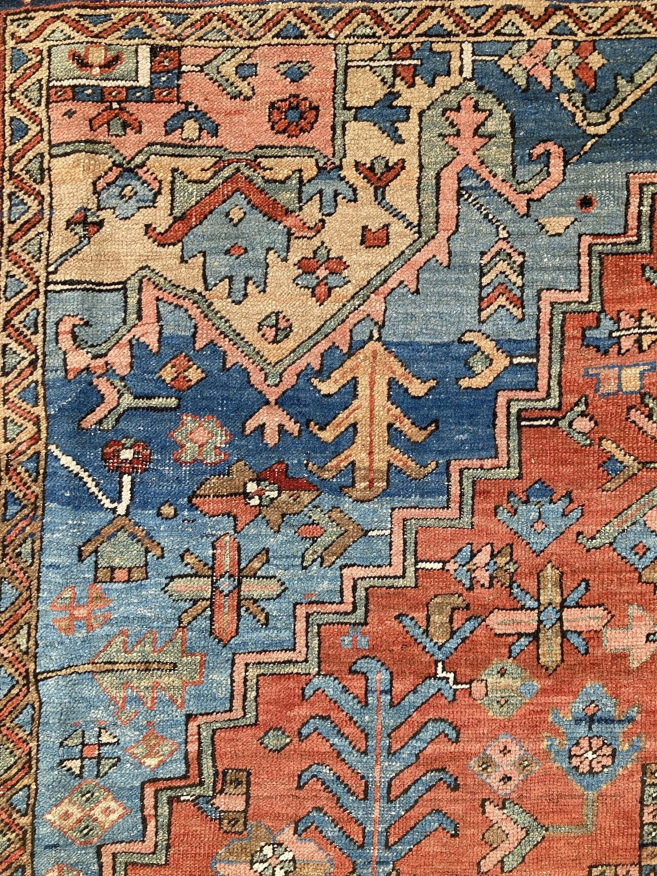 22.16.00001_13 Antique Persian Heriz Carpet.JPG