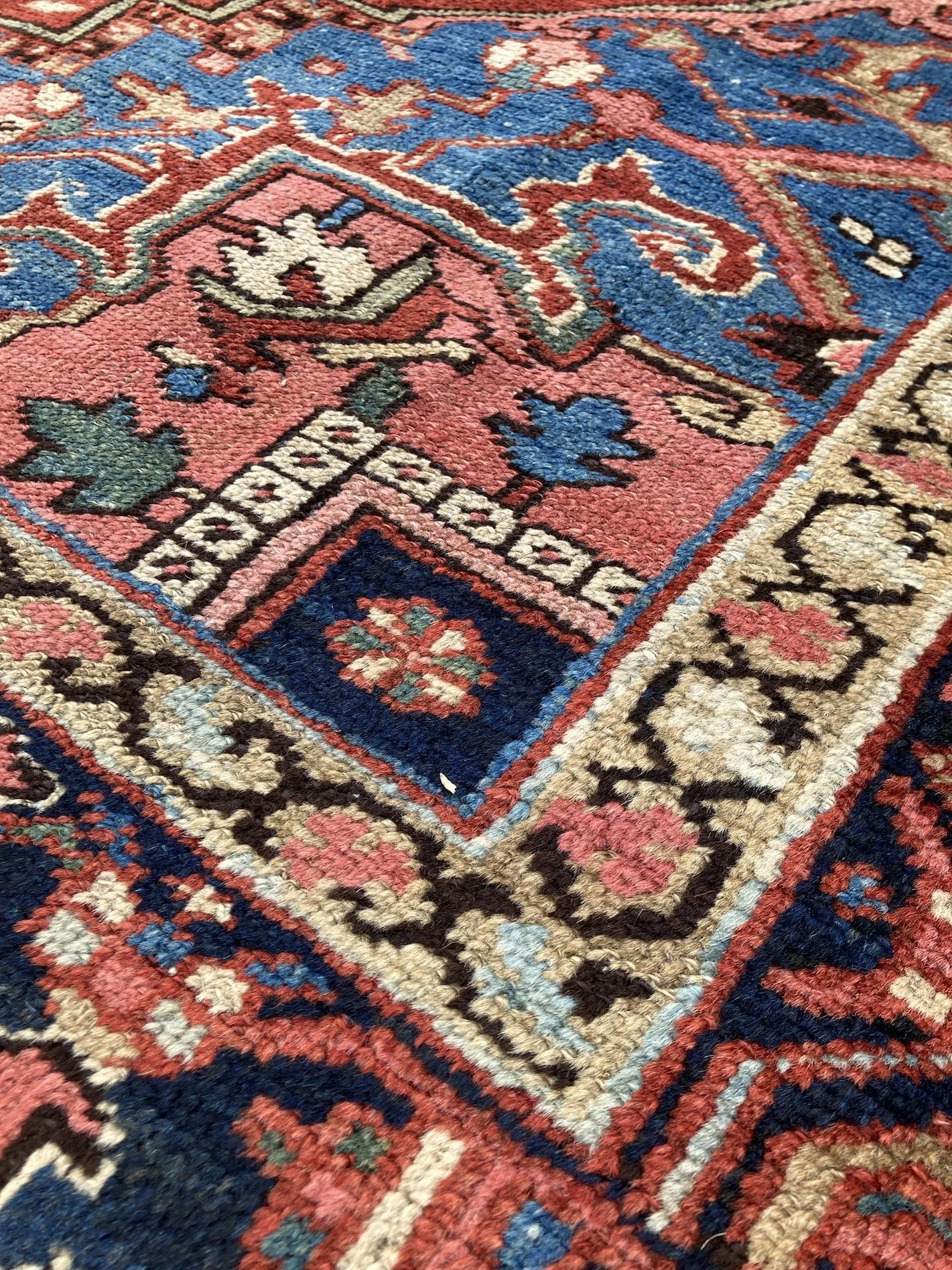 22.16.00002_6 Antique Persian Heriz Carpet.JPG