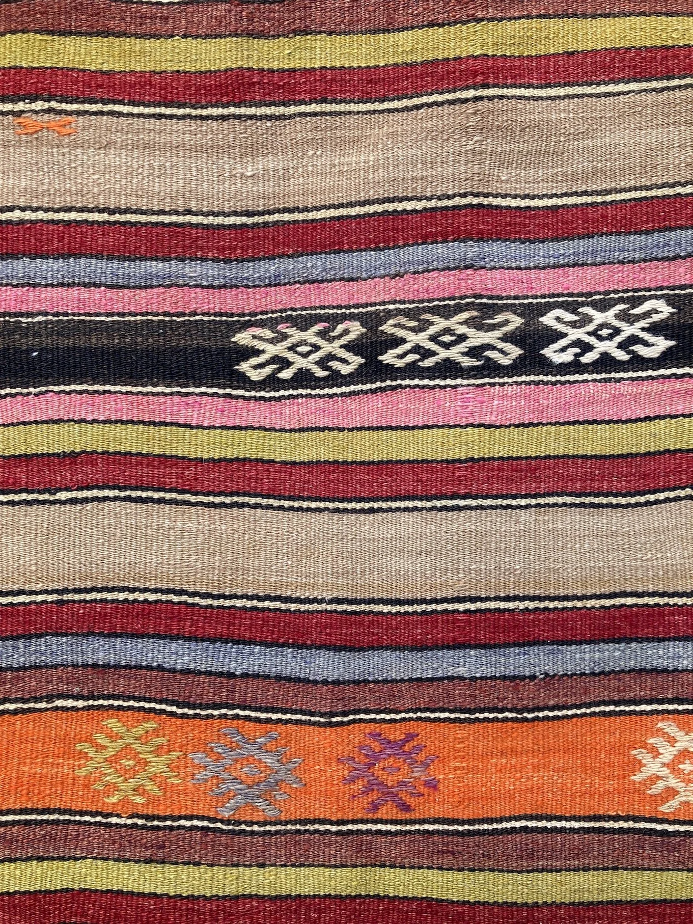 22.18.00006_9 Vintage Turkish Kilim.JPG