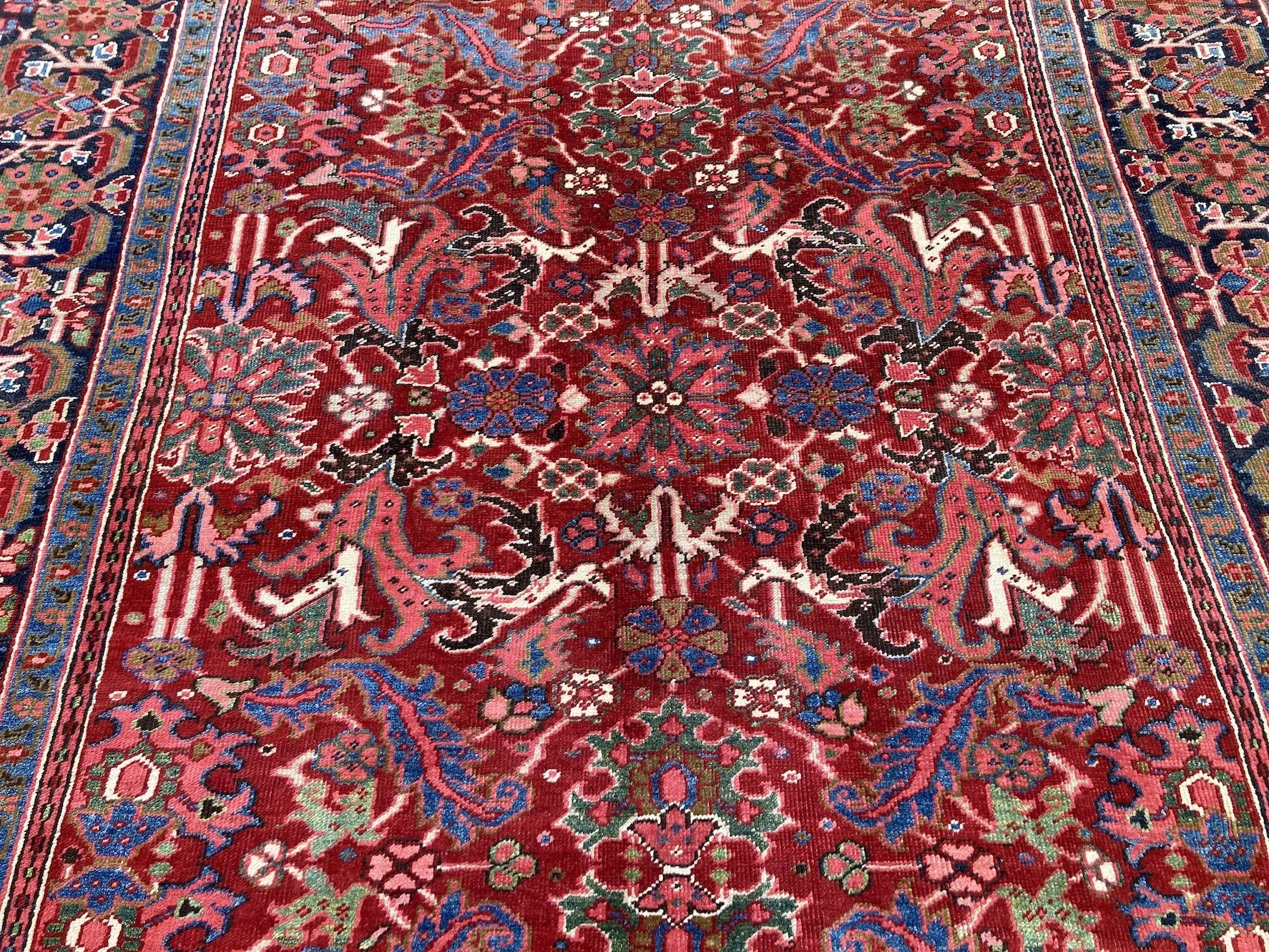 22.15.00002_4 Antique Persian Heriz Carpet.JPG