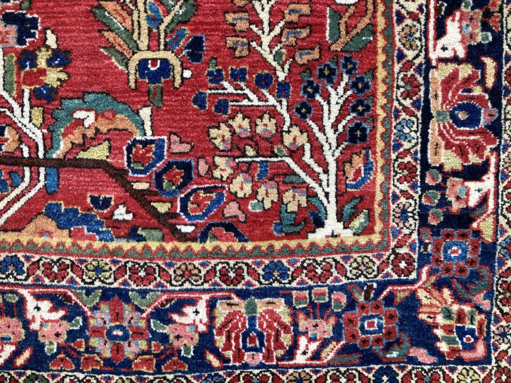 22.15.00003_3 Antique Persian Sarouk Rug.JPG