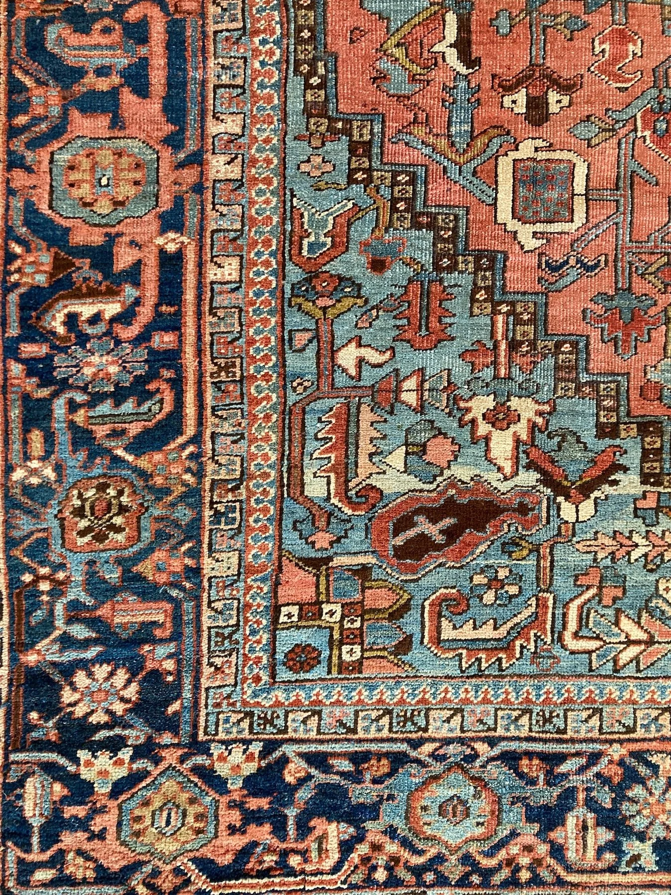 22.28.00001_4 Antique Persian Serapi Heriz.JPG