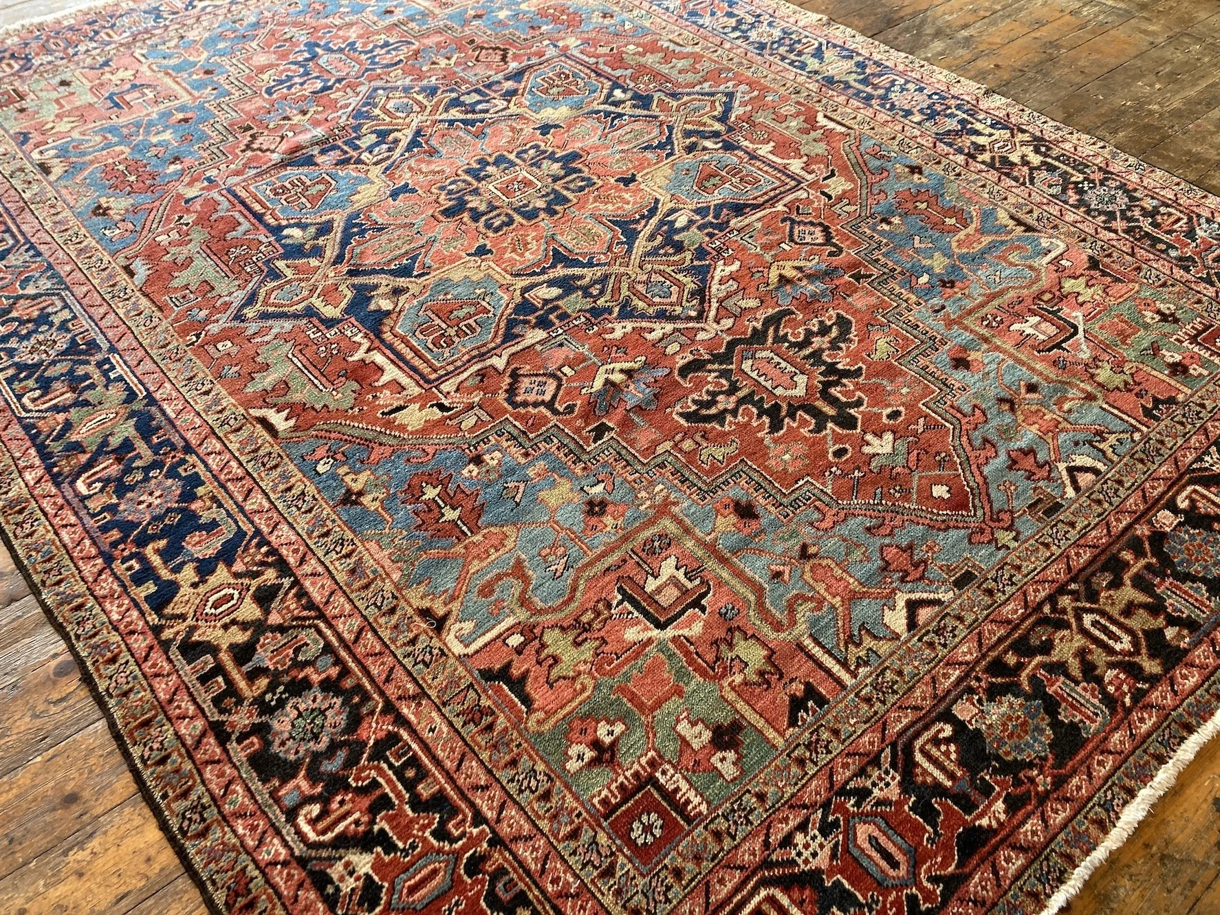 22.28.00002_3 Antique Persian Heriz Carpet.JPG