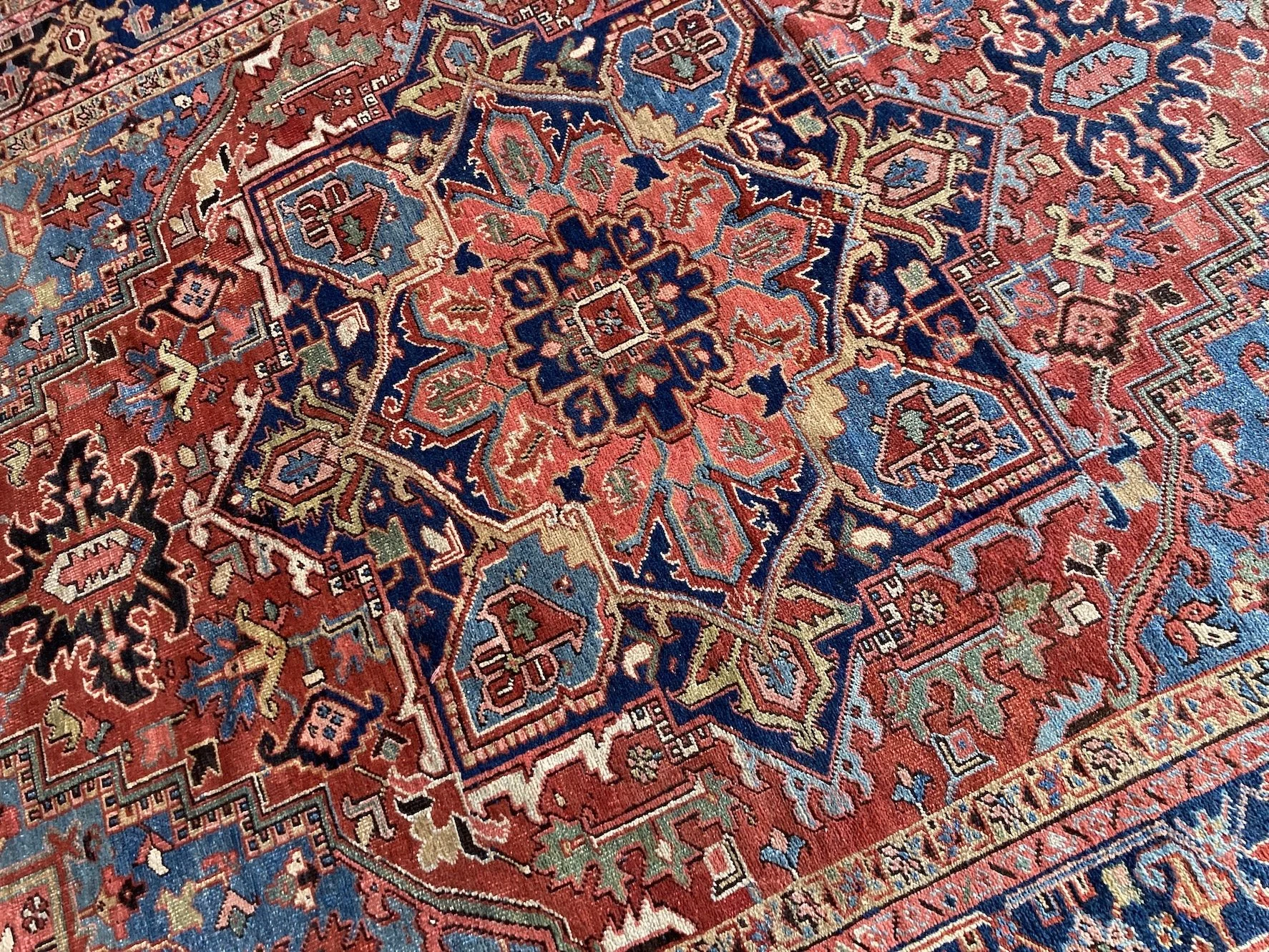22.28.00002_8 Antique Persian Heriz Carpet.JPG