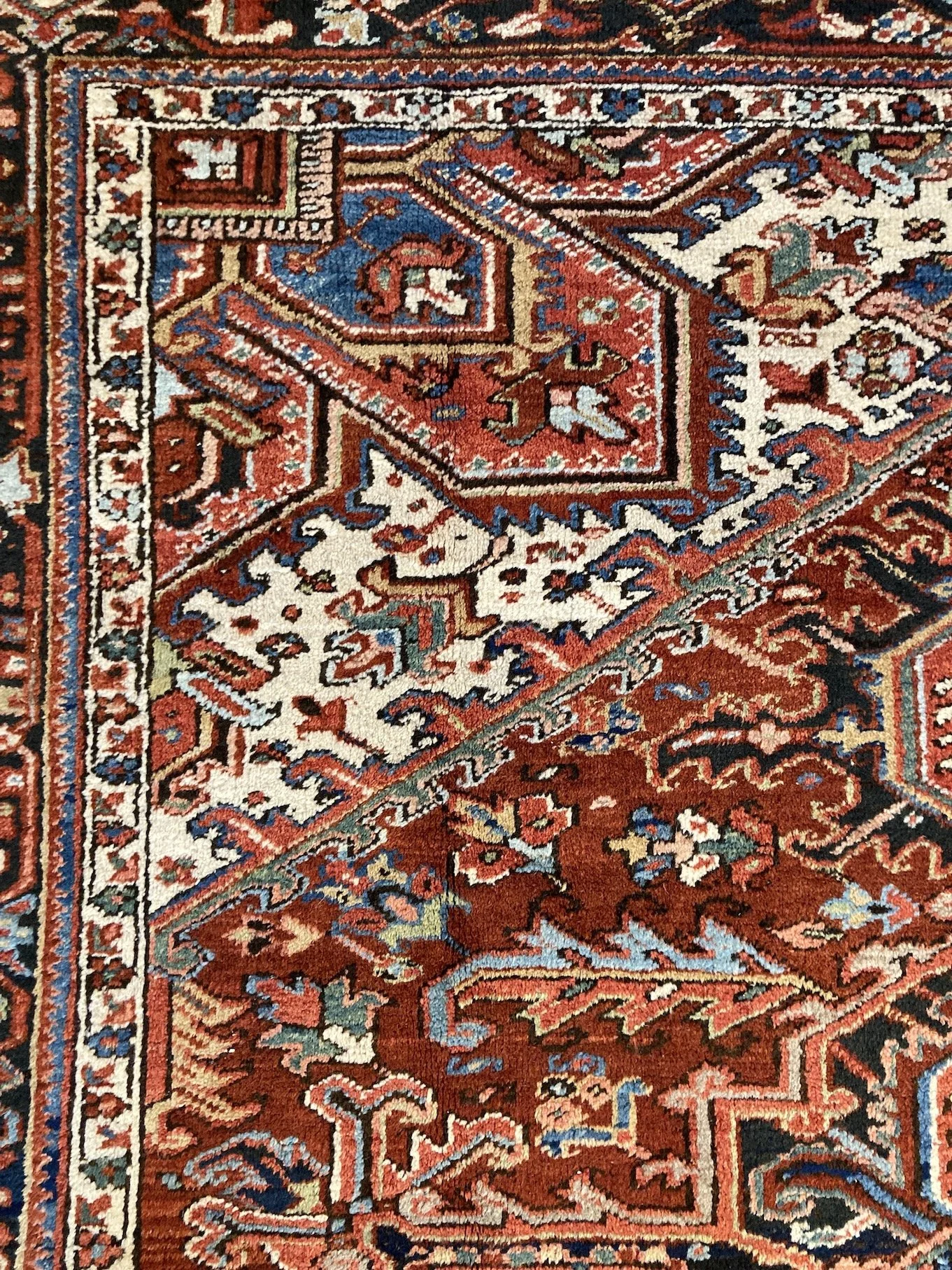 22.28.00003_9 Antique Persian Heriz Carpet.JPG