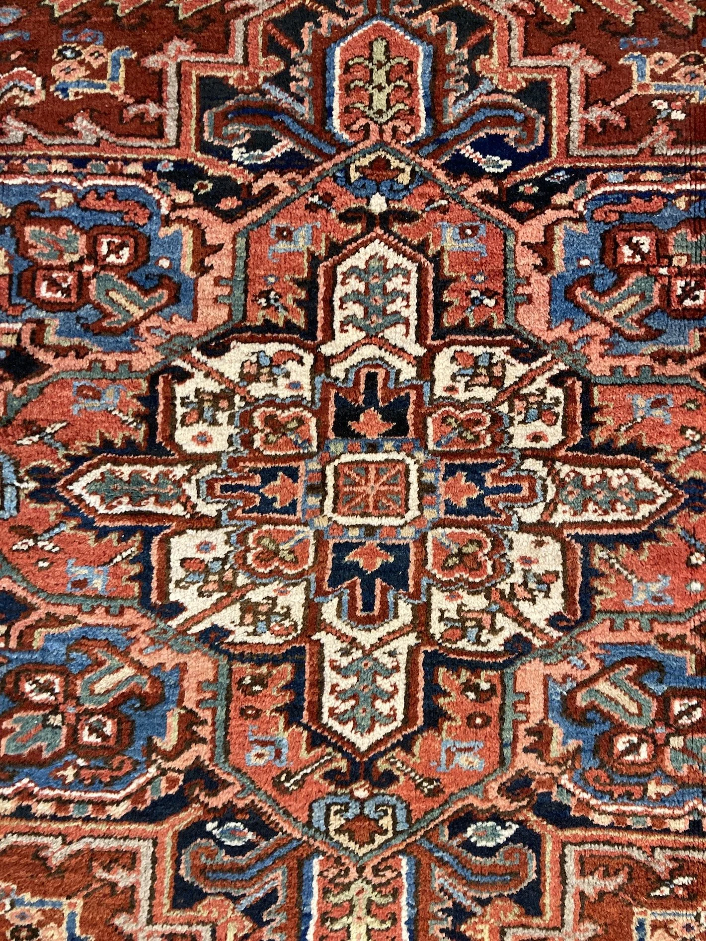 22.28.00003_11 Antique Persian Heriz Carpet.JPG