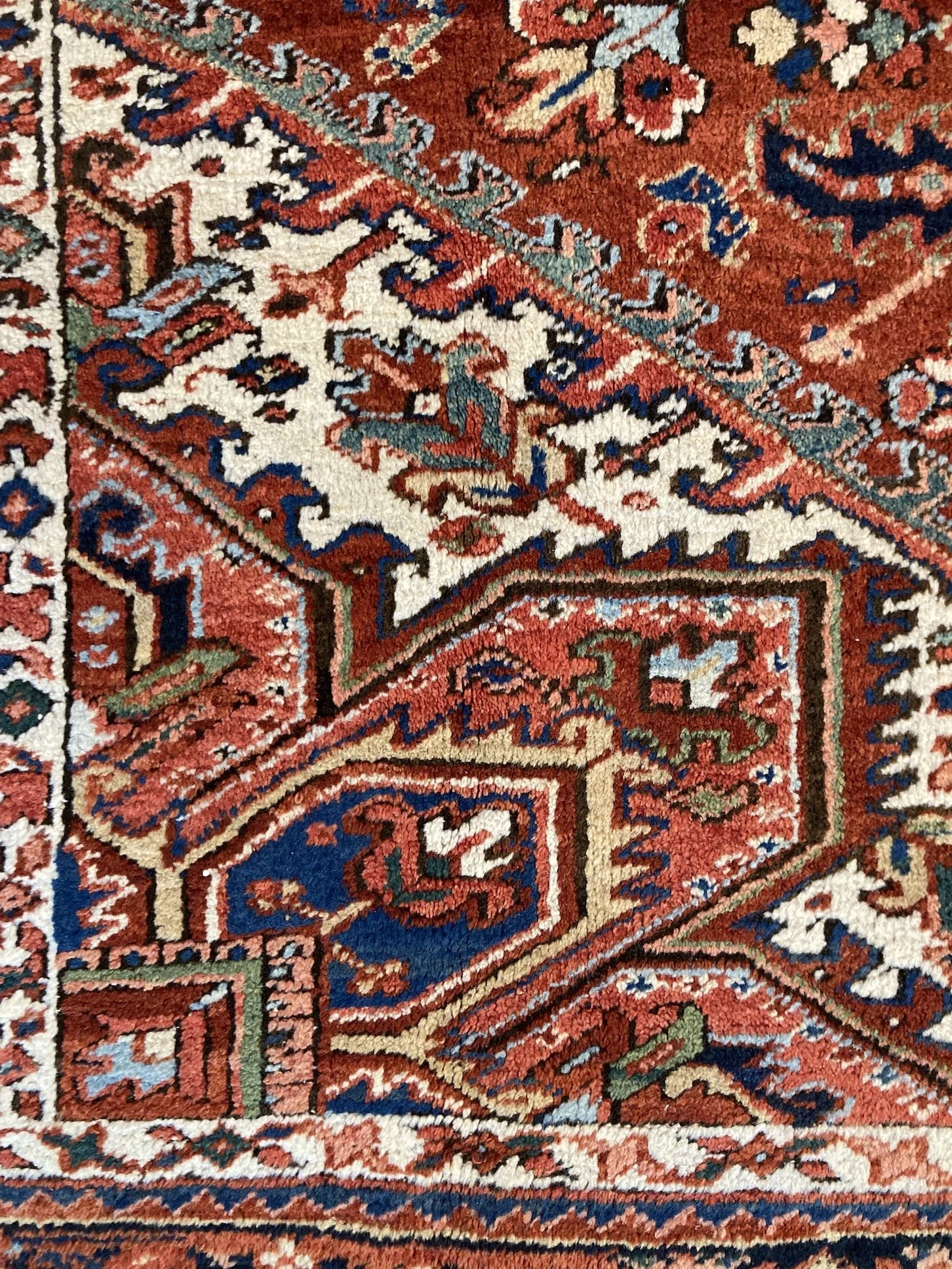22.28.00003_12 Antique Persian Heriz Carpet.JPG