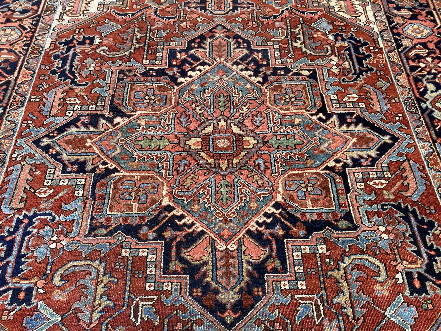 22.28.00004_4 Antique Persian Heriz Carpet.JPG