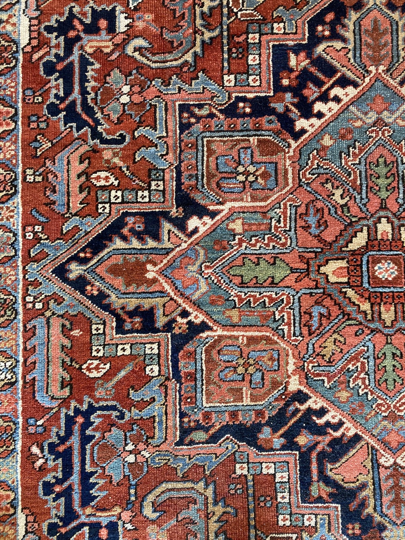 22.28.00004_9 Antique Persian Heriz Carpet.JPG