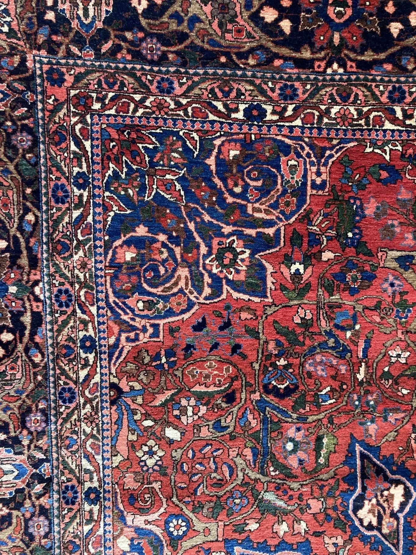 9_23_01_00015_9_Antique_Persian_Bakhtiar_Carpet.jpeg