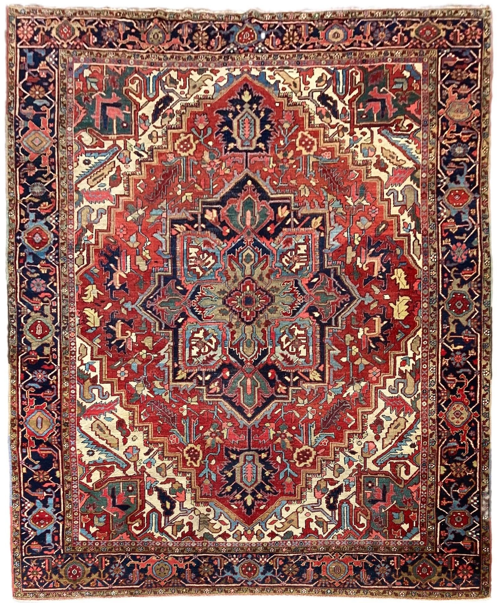 0_23_01_00013_Antique_Persian_Heriz_Carpet.jpeg