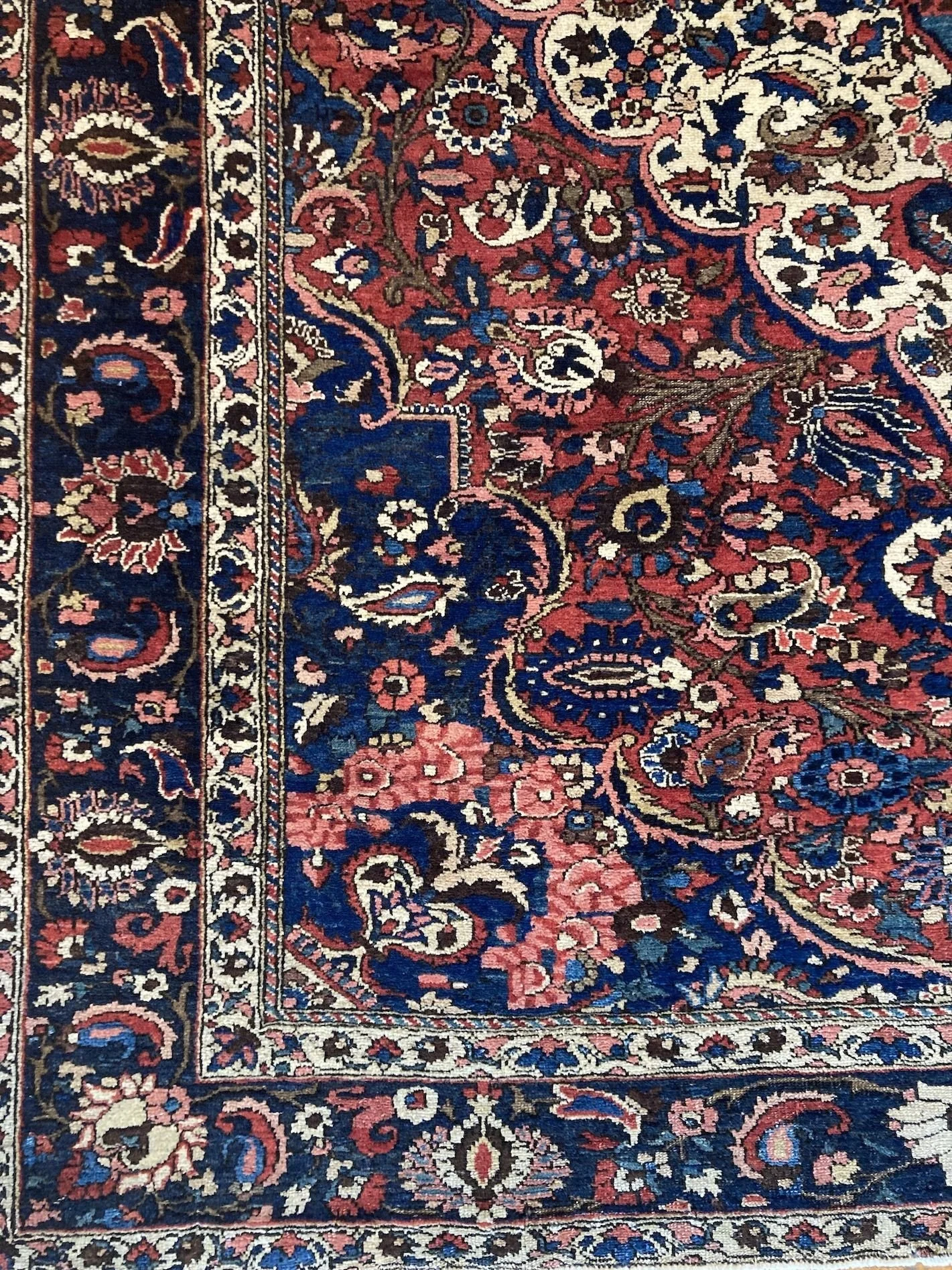 4_23_01_00003_4_Antique_Persian_Bakhtiar_Rug.jpeg