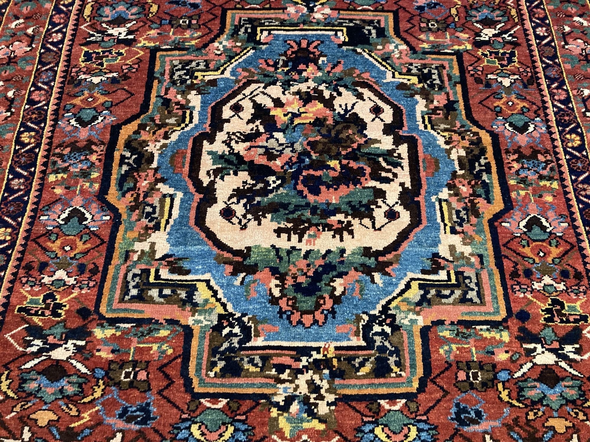 5_23_01_00004_5_Antique_Persian_Bakhtiar_Rug.jpeg
