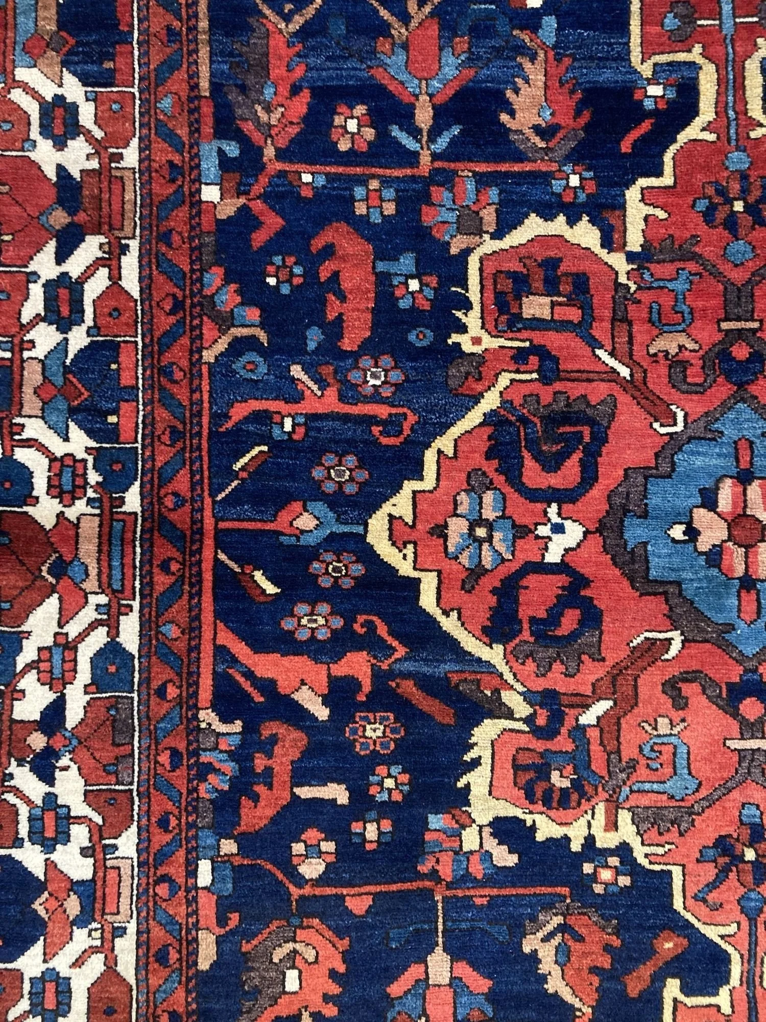 9_23_01_00001_9_Antique_Persian_Bakhtiar_Rug.jpeg