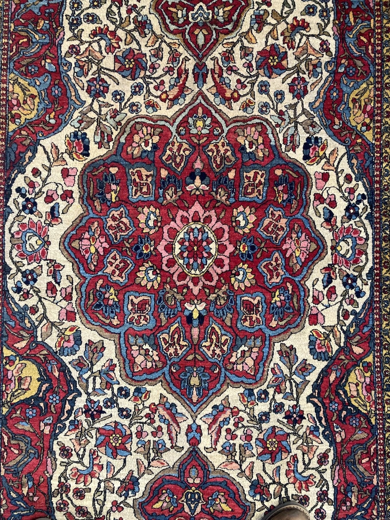 11_23_02_00001_11_Antique_Persian_Isfahan_Rug.jpeg