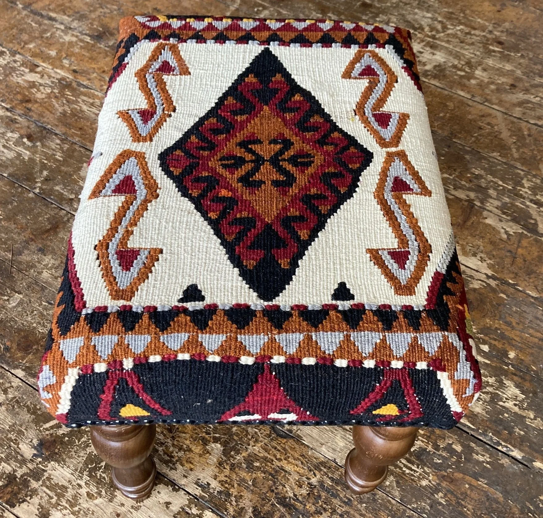 5_FS118_5_Kilim_Covered_Ottoman_Stool.jpeg