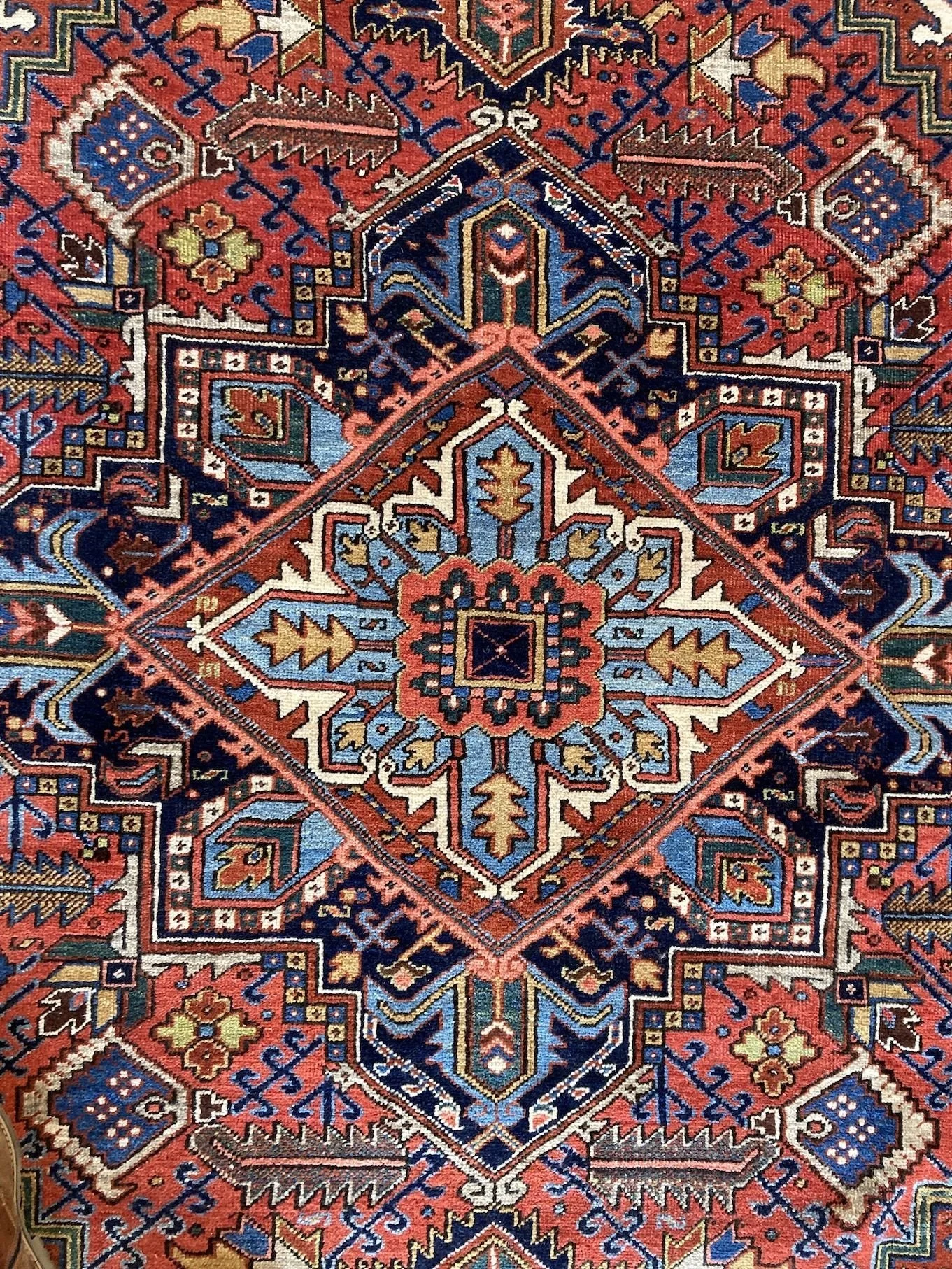 12_23_07_00009_12_Antique_Persian_Heriz_Carpet.jpeg