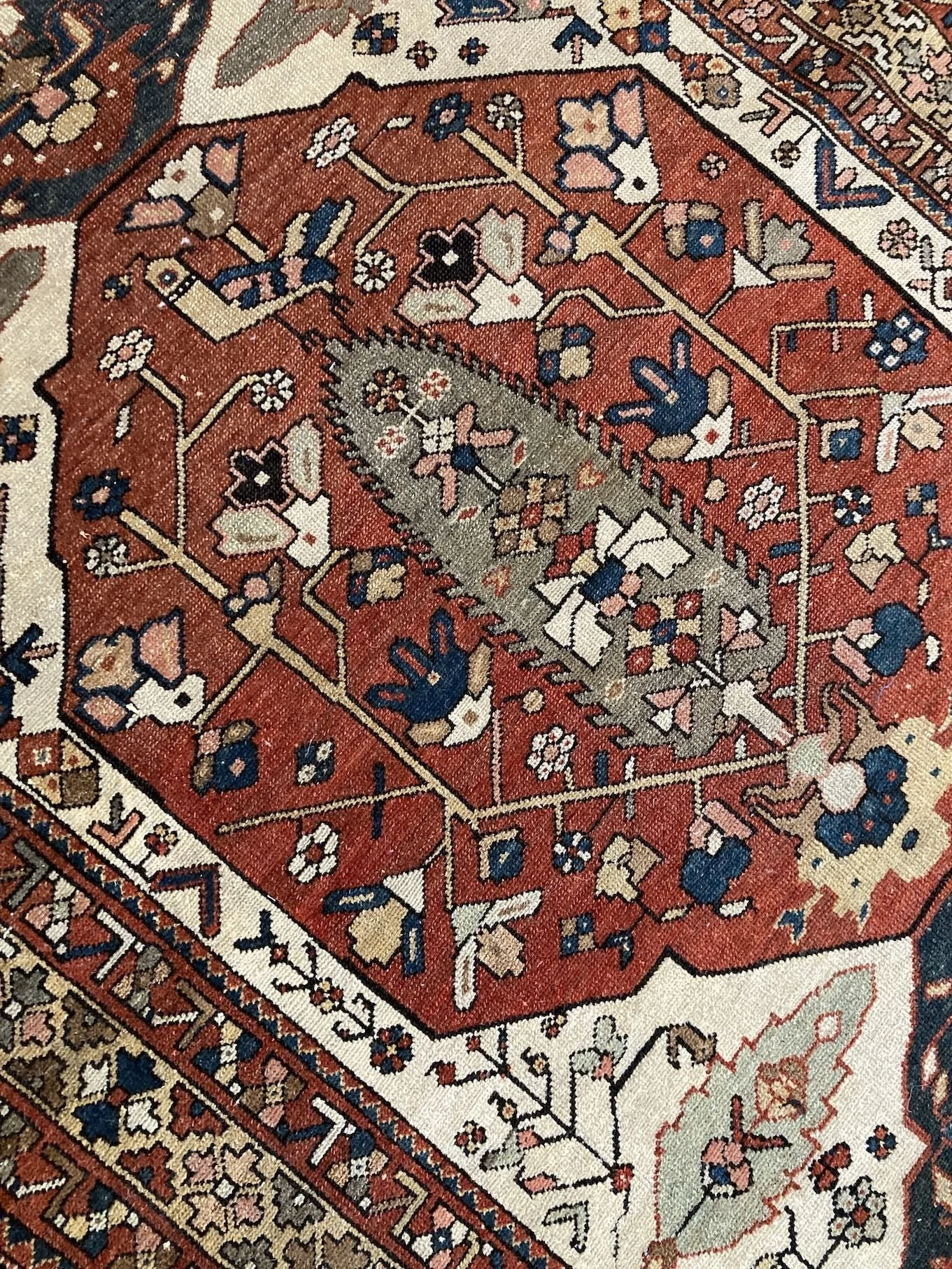 9_23_08_00003_9_Antique_Persian_Bakhtiar_Khan_Rug.jpeg