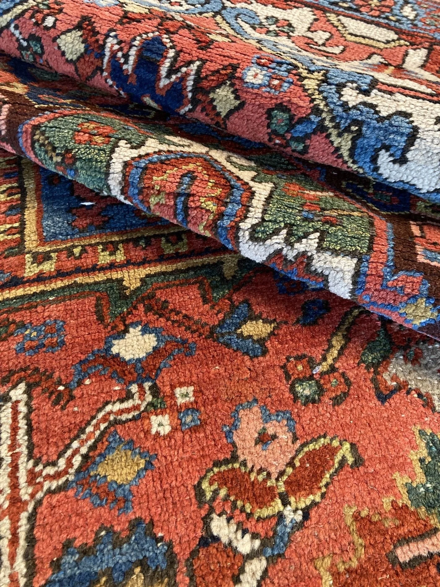 17_23_09_00001_17_Antique_Persian_Heriz_Carpet.jpeg