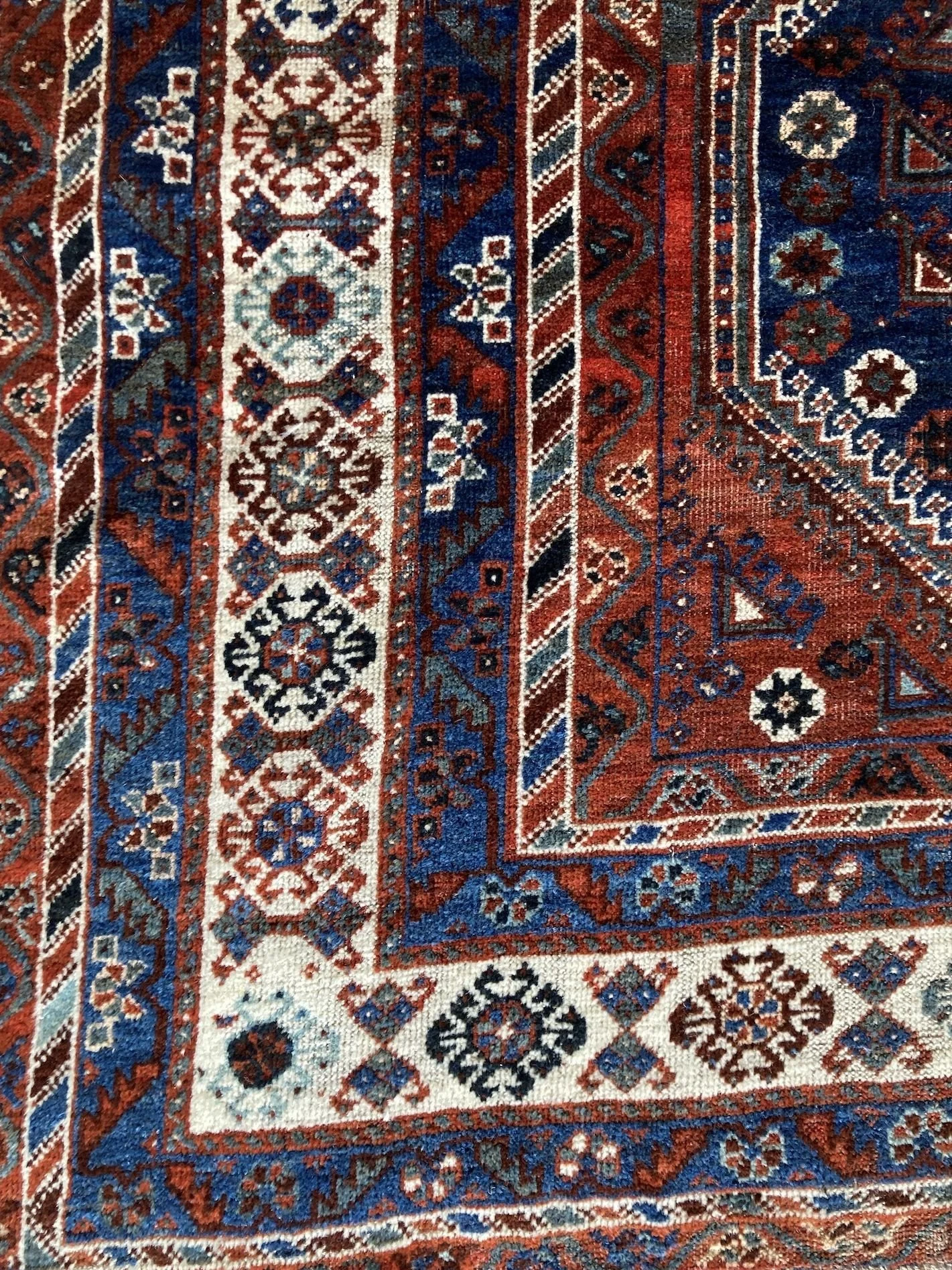5_23_08_00006_5_Antique_Persian_Qashqai_Rug.jpeg