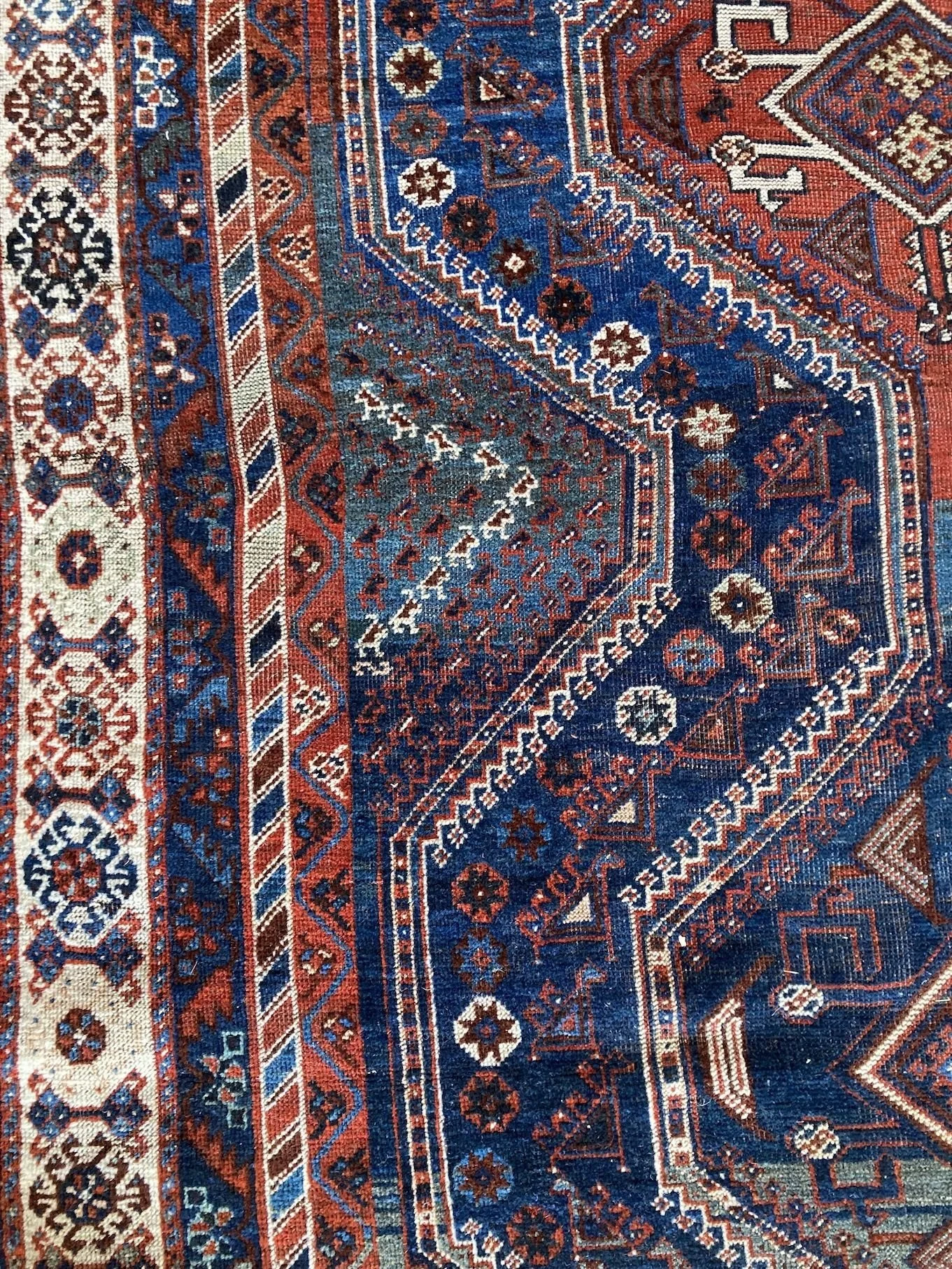11_23_08_00006_11_Antique_Persian_Qashqai_Rug.jpeg