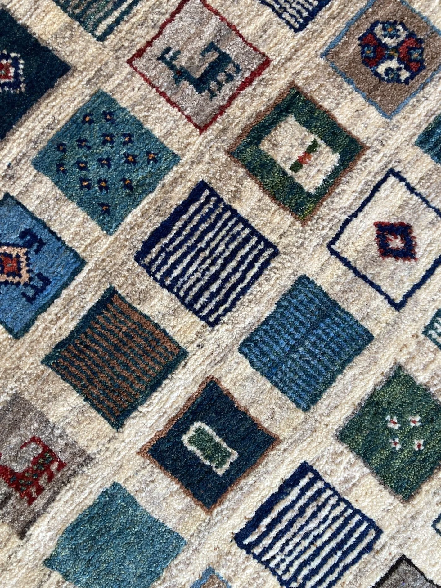 9_23_15_00002_9_Persian_Qashqai_Gabbeh_Rug.jpeg