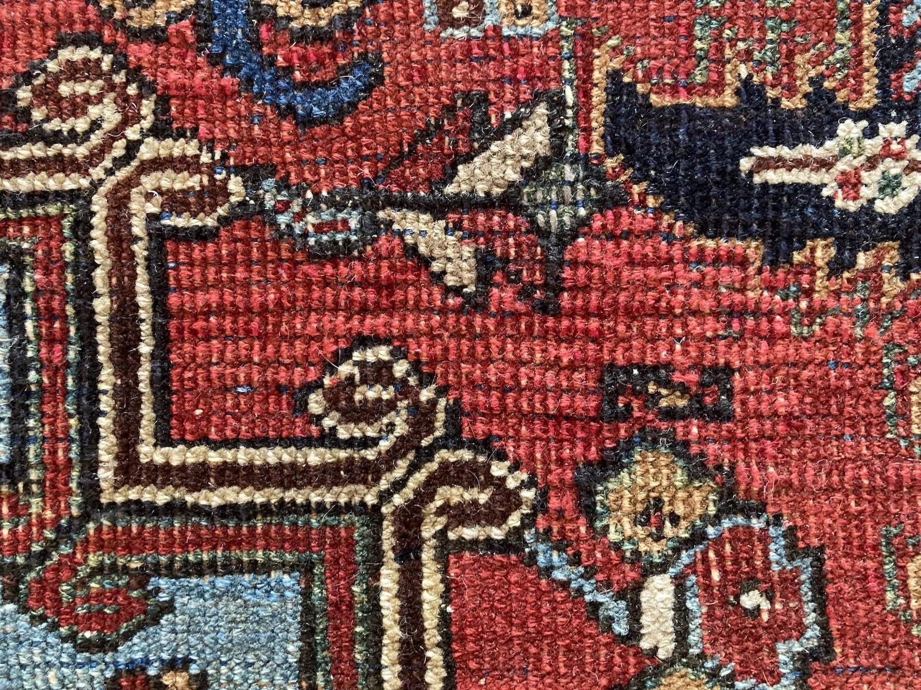 19_23_17_00001_17_Antique_Persian_Heriz_Carpet.jpeg