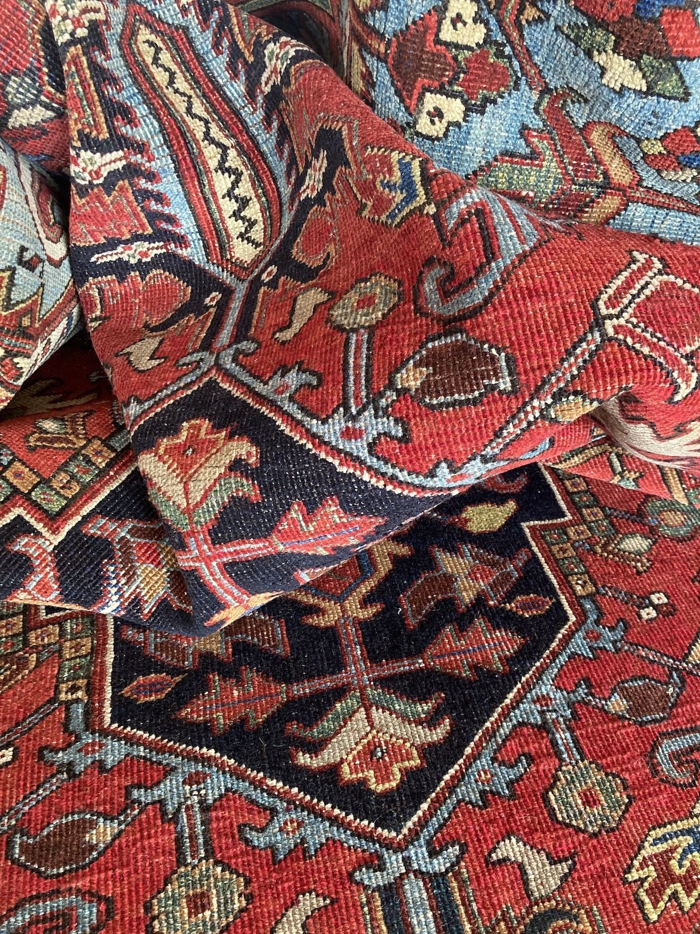 21_23_17_00001_19_Antique_Persian_Heriz_Carpet.jpeg