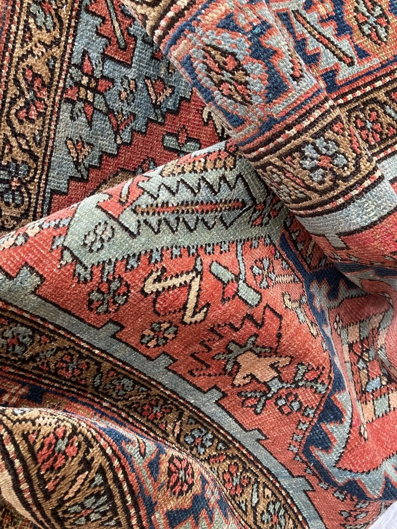 15_23_16_00001_15_Antique_Persian_Heriz_Rug.jpeg