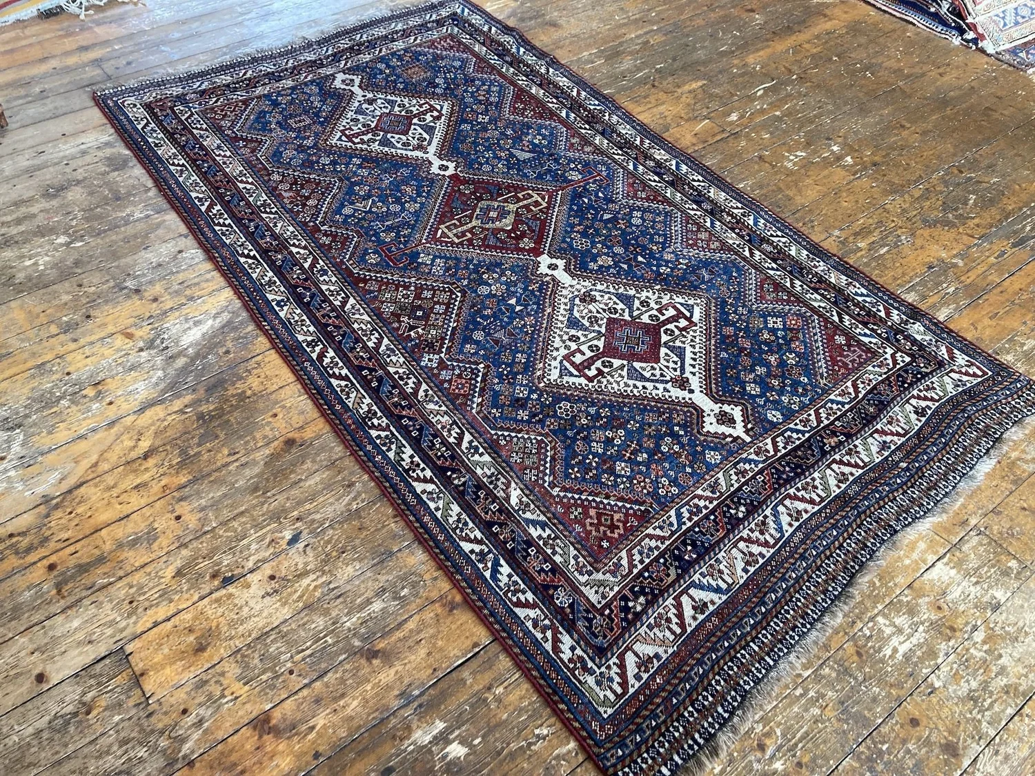 Antique qashqai rug最終値下げ！ Antique Qashqai Rug | tribalcollections