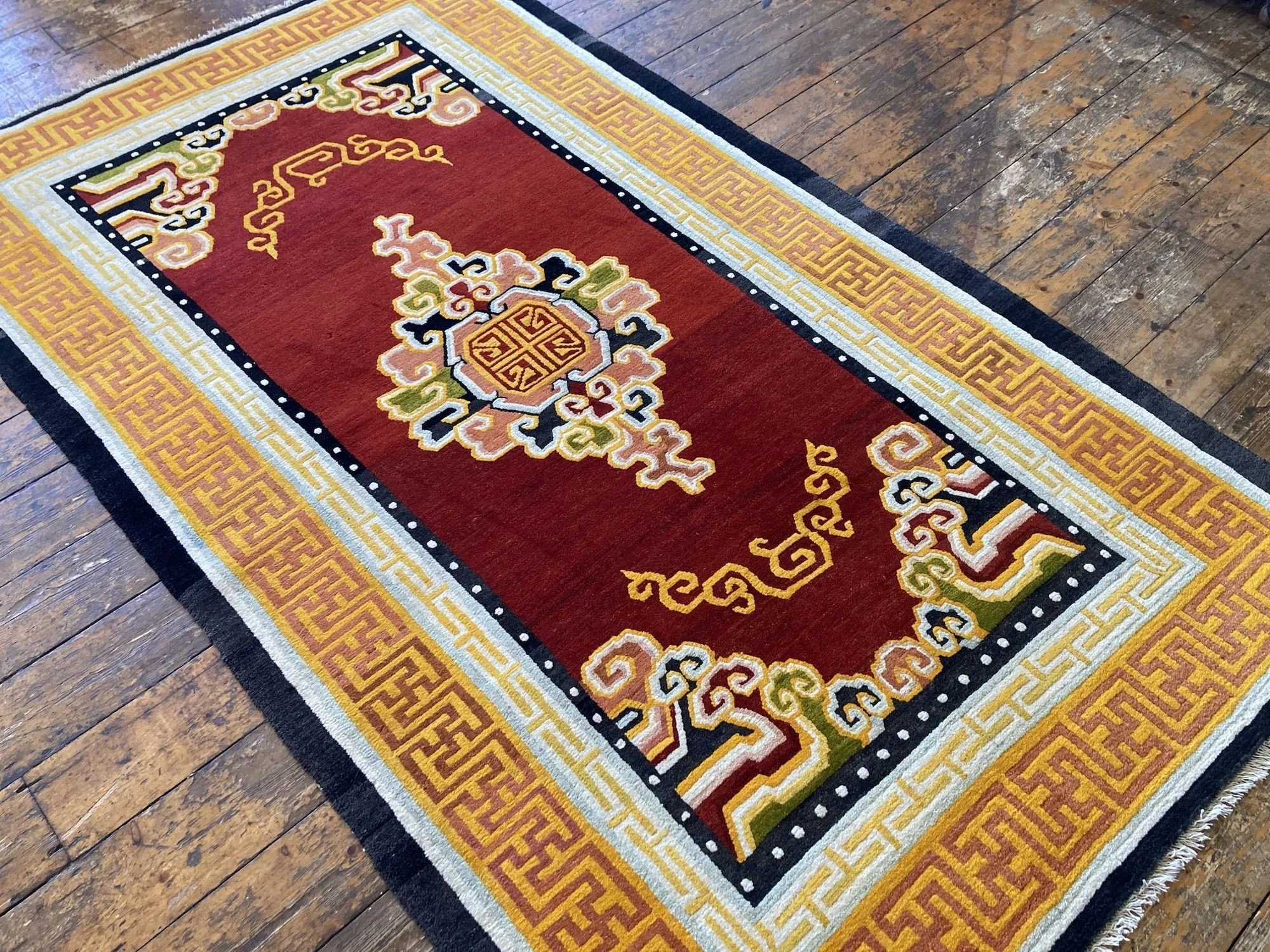 3_18_50_00002_1d_Antique_Tibetan_Rug.jpeg