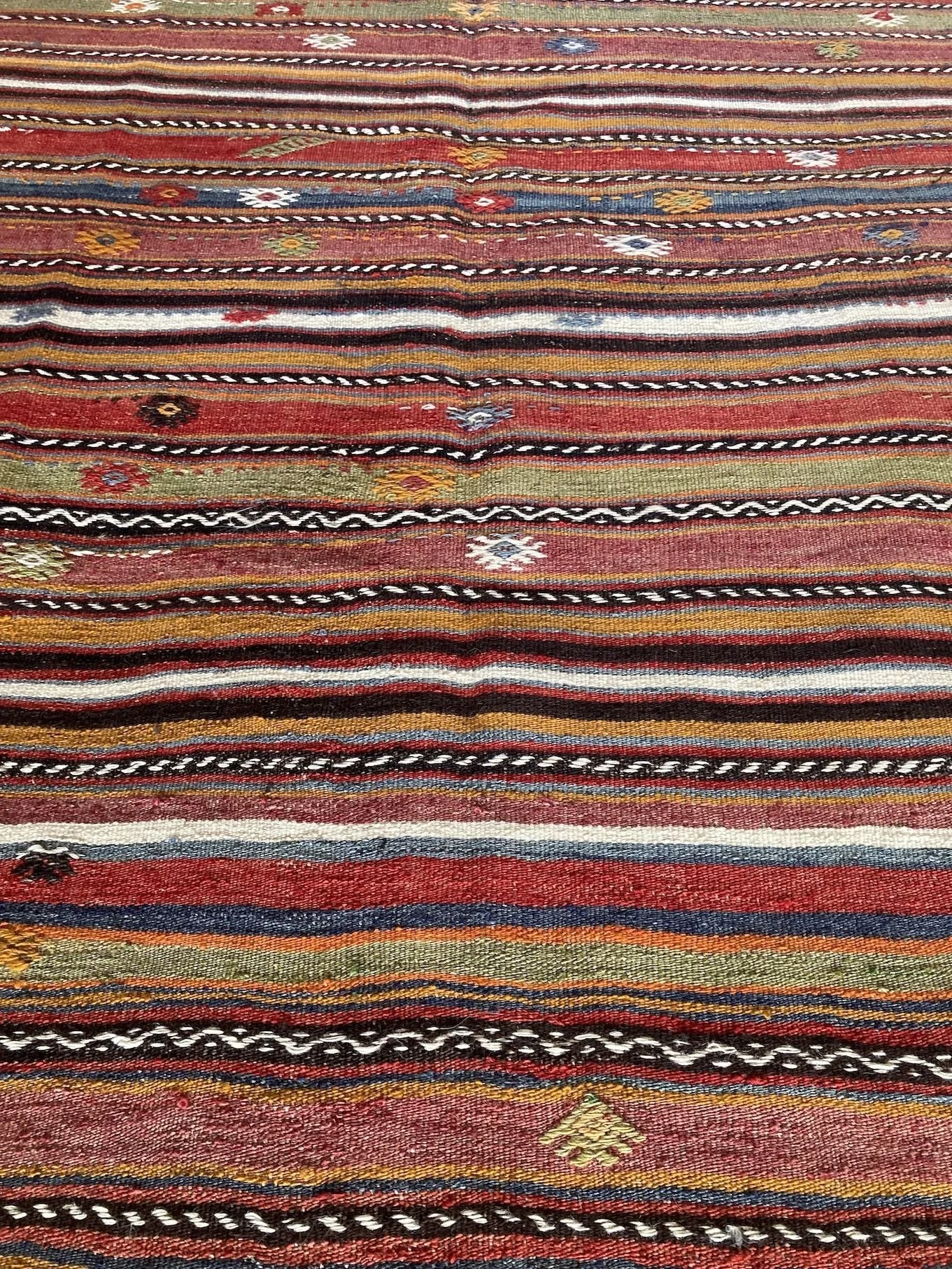 7_23_24_00031_7_Vintage_Turkish_Kilim_Rug.jpeg