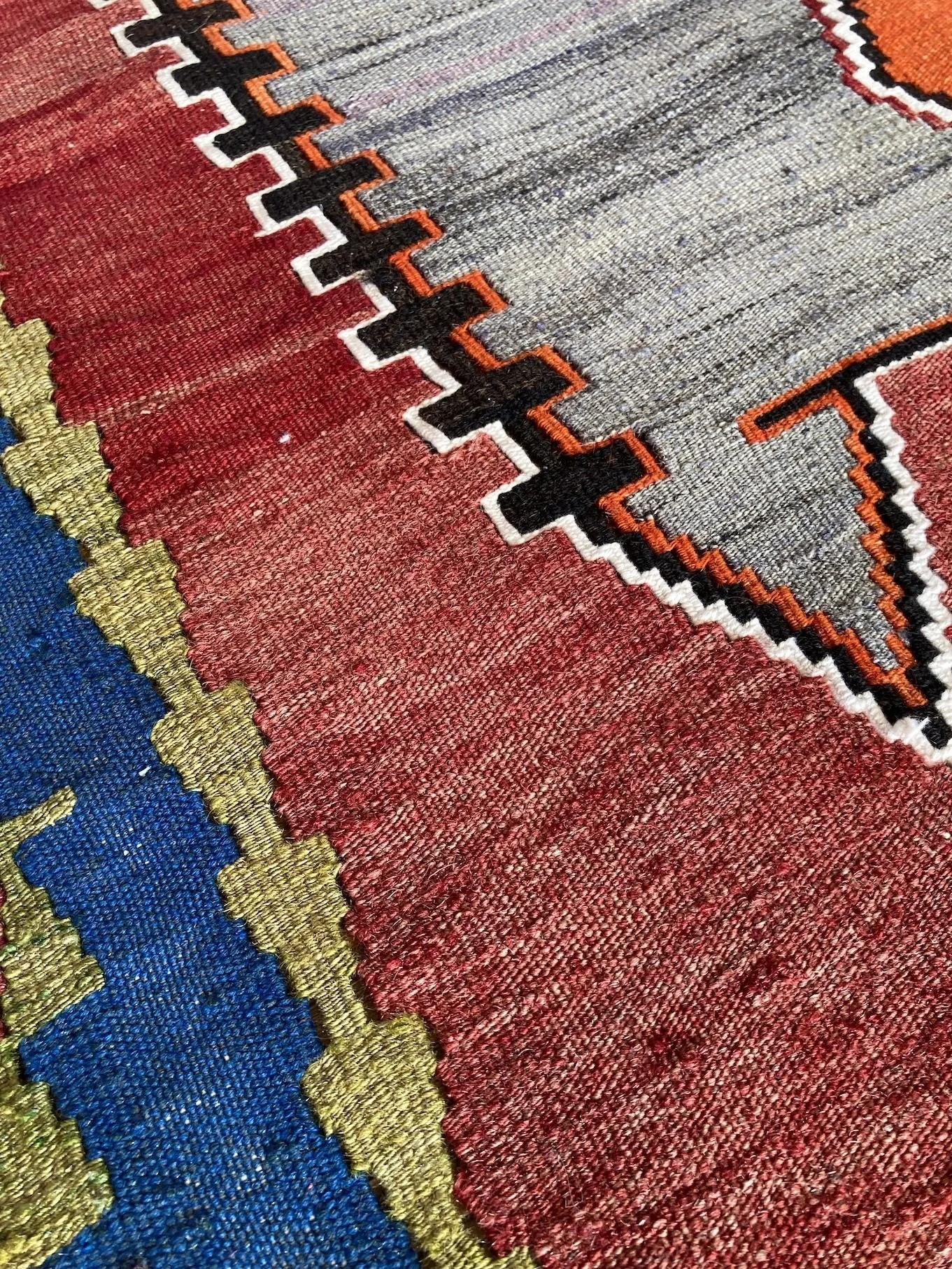 9_23_24_00014_9_Vintage_Turkish_Kilim_Rug.jpeg