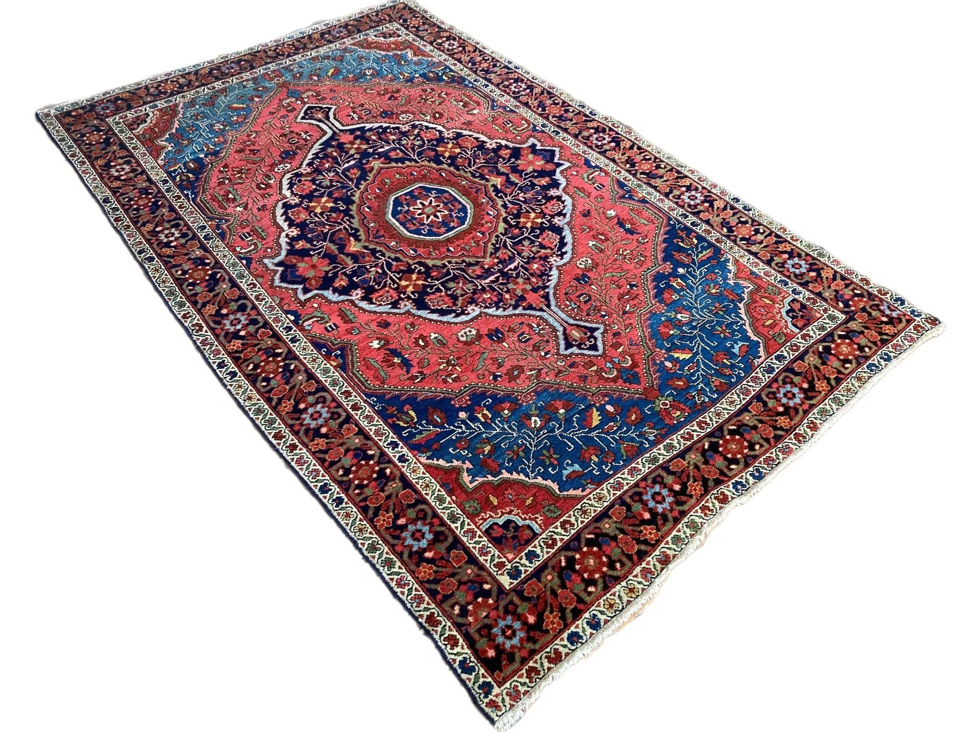 2_20_05_00001_1a_Antique_Persian_Sarouk_Farahan_Rug.jpeg