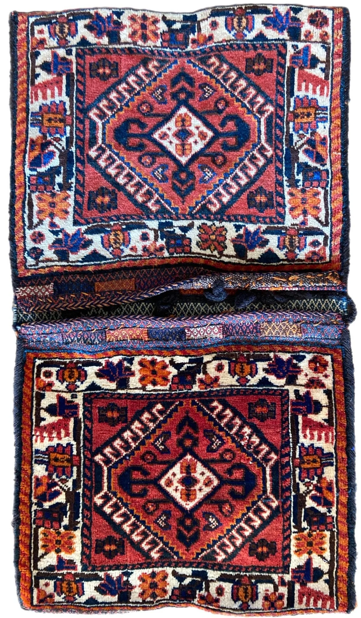 0_23_27_00014_Vintage_Persian_Qashqai_Khorjin_Saddlebag.jpeg