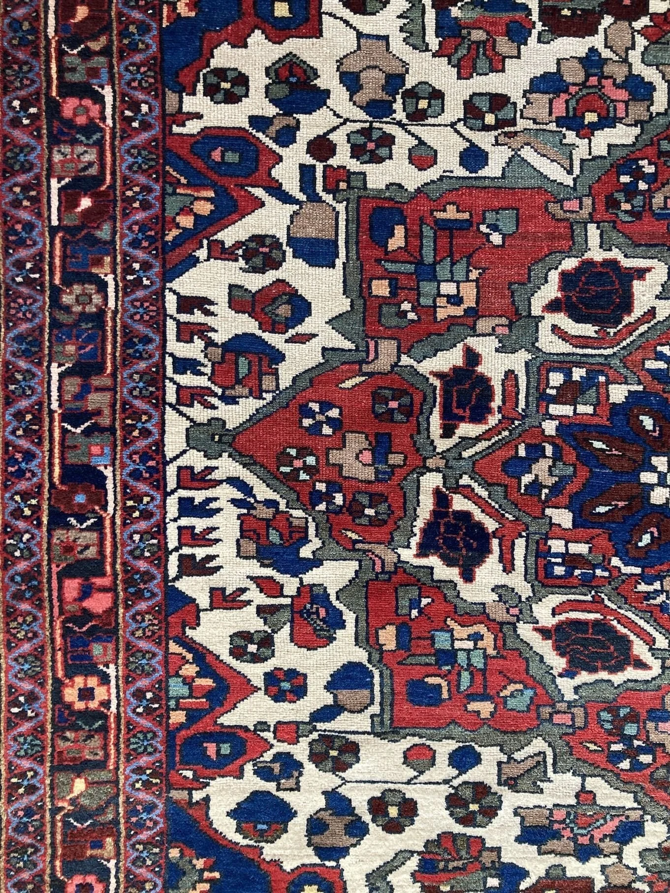 12_21_12_00008_4c_Antique_Persian_Bakhtiar_Rug.jpeg
