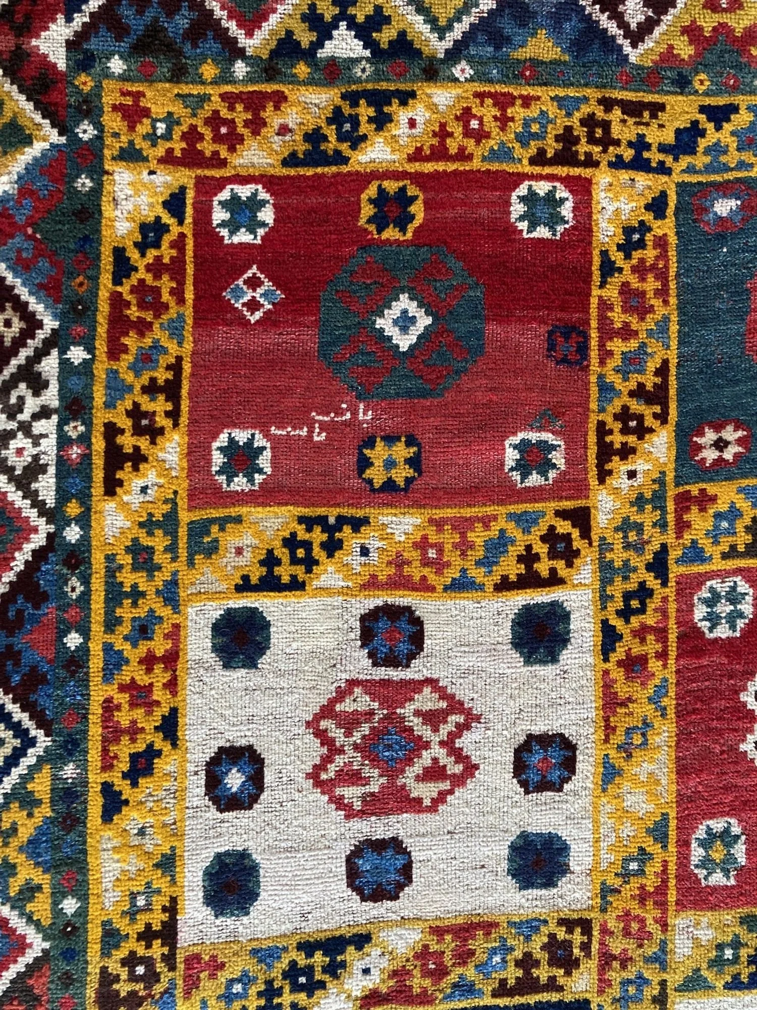 12_21_15_00001_5b_Antique_Persian_Qashqai_Gabbeh_Rug.jpeg