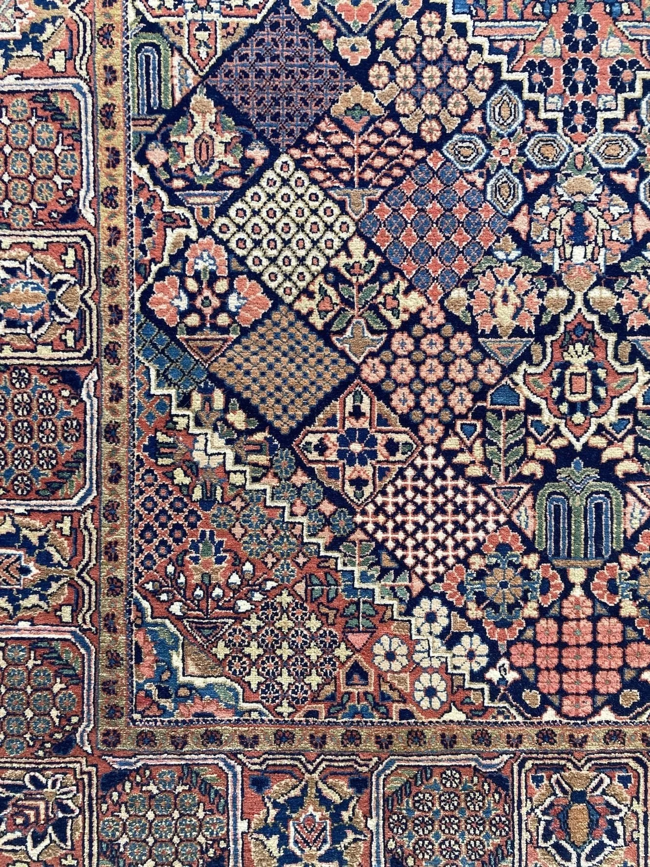 10_21_27_00001_5a_Antique_Persian_Kashan_Rug.jpeg