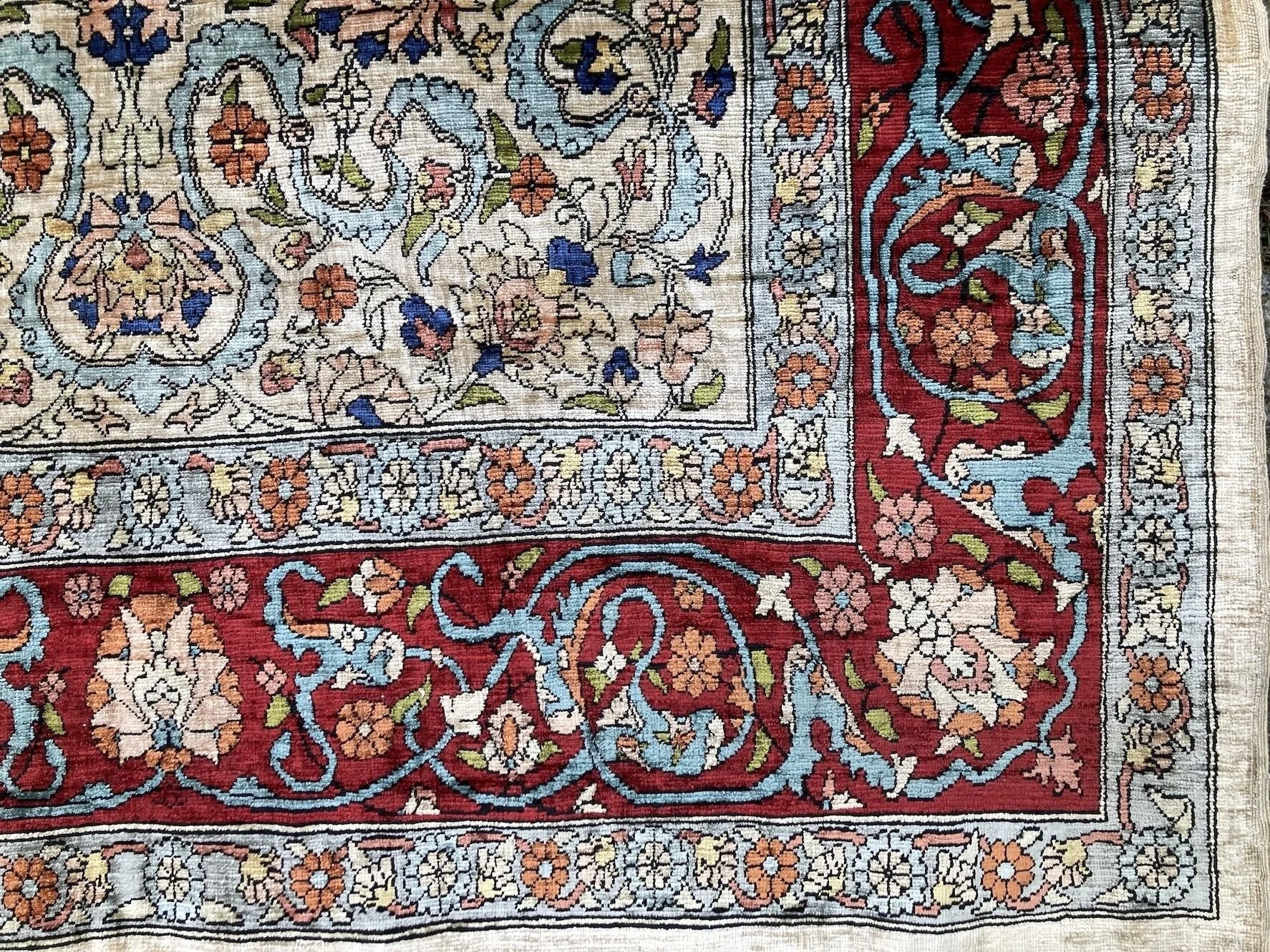 6_220200004_4_vintage_turkish_silk_hereke_rug.jpeg