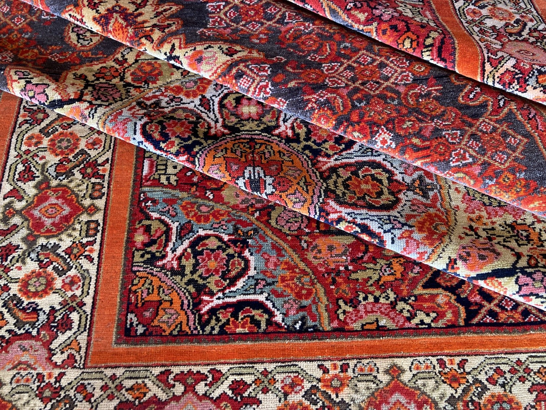 22.05.00001_10a Antique Persian Malayer Rug.JPG