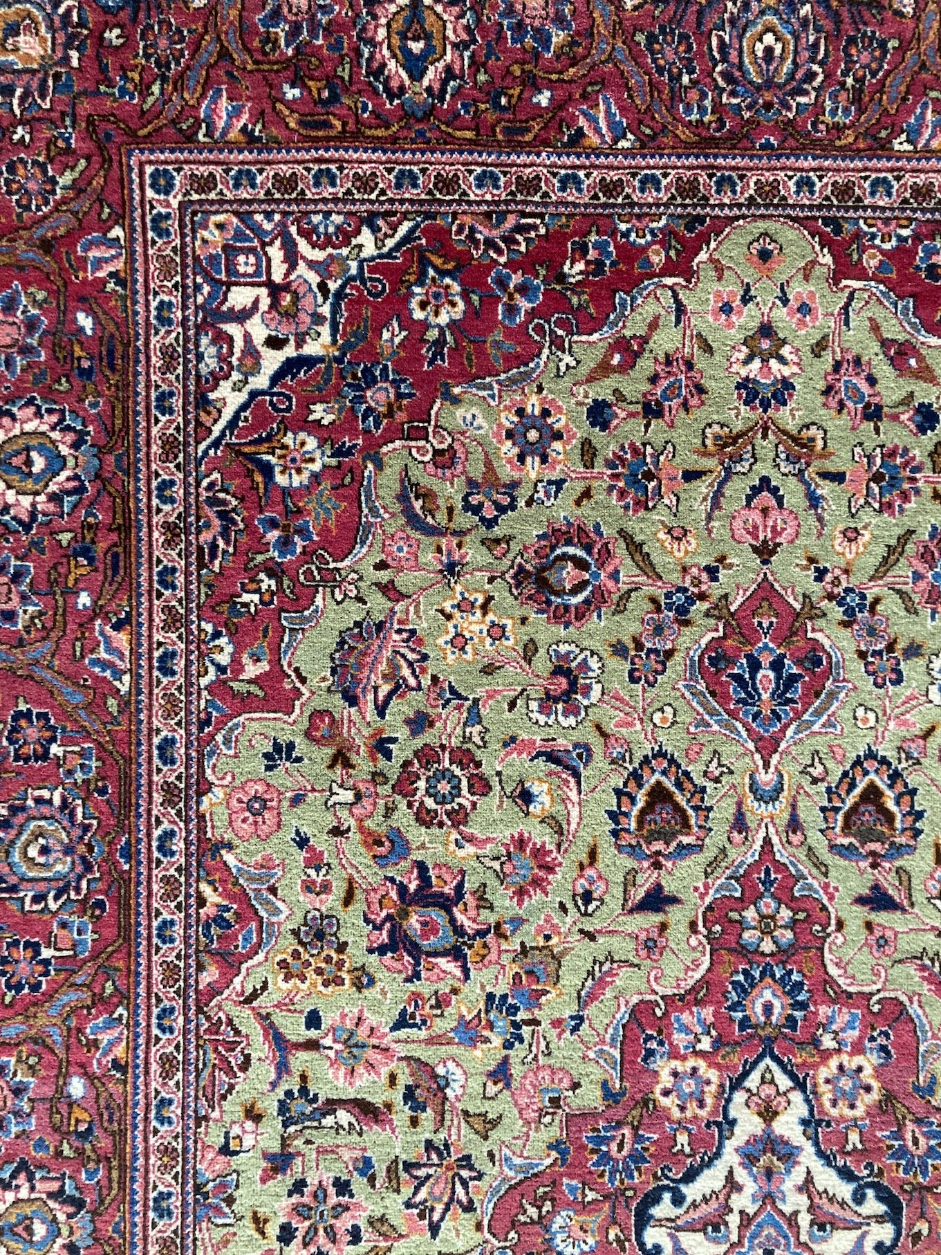 22.12.00015_2d Antique Persian Kashan Rug.JPG