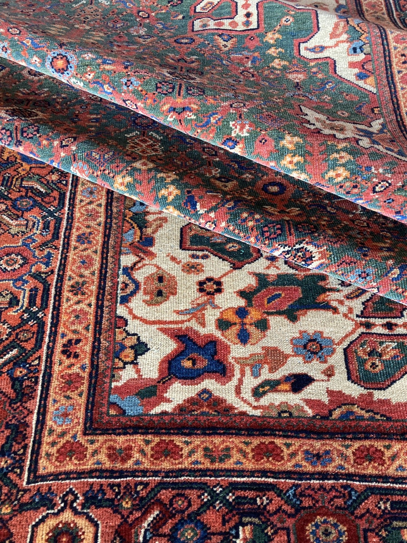 22.24.00001_10a Antique Persian Mahal Rug.JPG