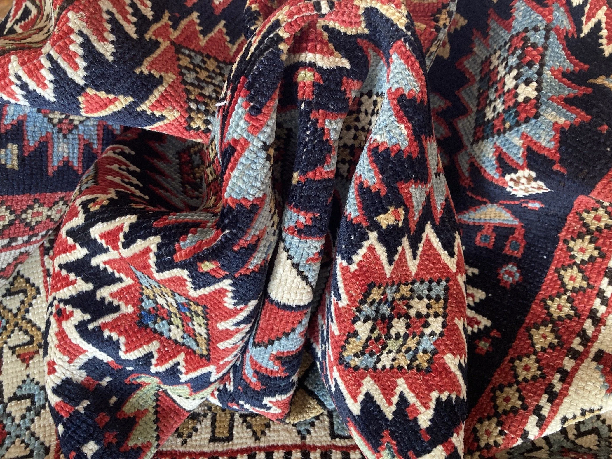 22.30.00003_10b Antique Caucasian Dagestan Rug.JPG