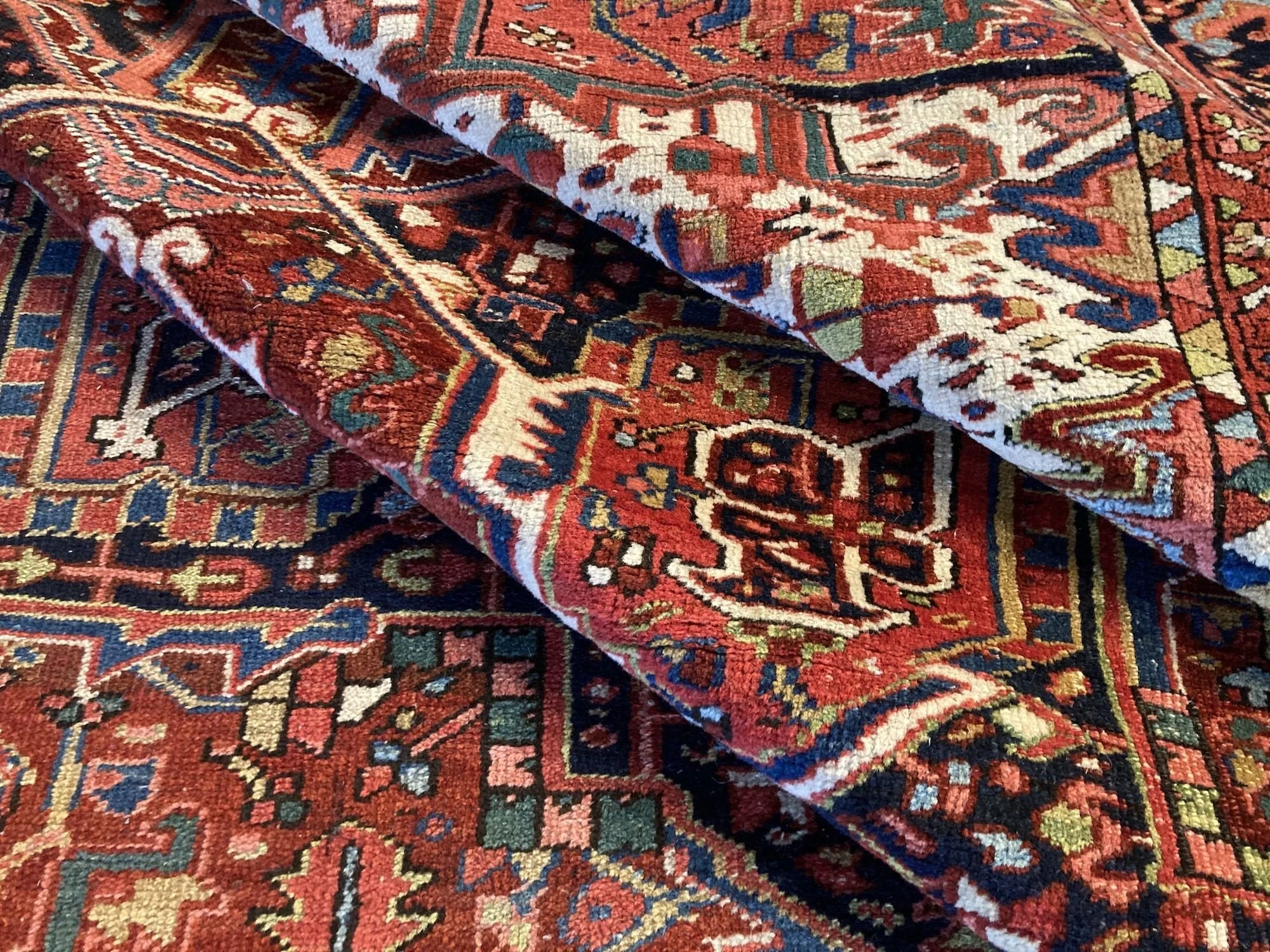 17_23_25_00002_17_Antique_Persian_Heriz_Carpet.jpeg