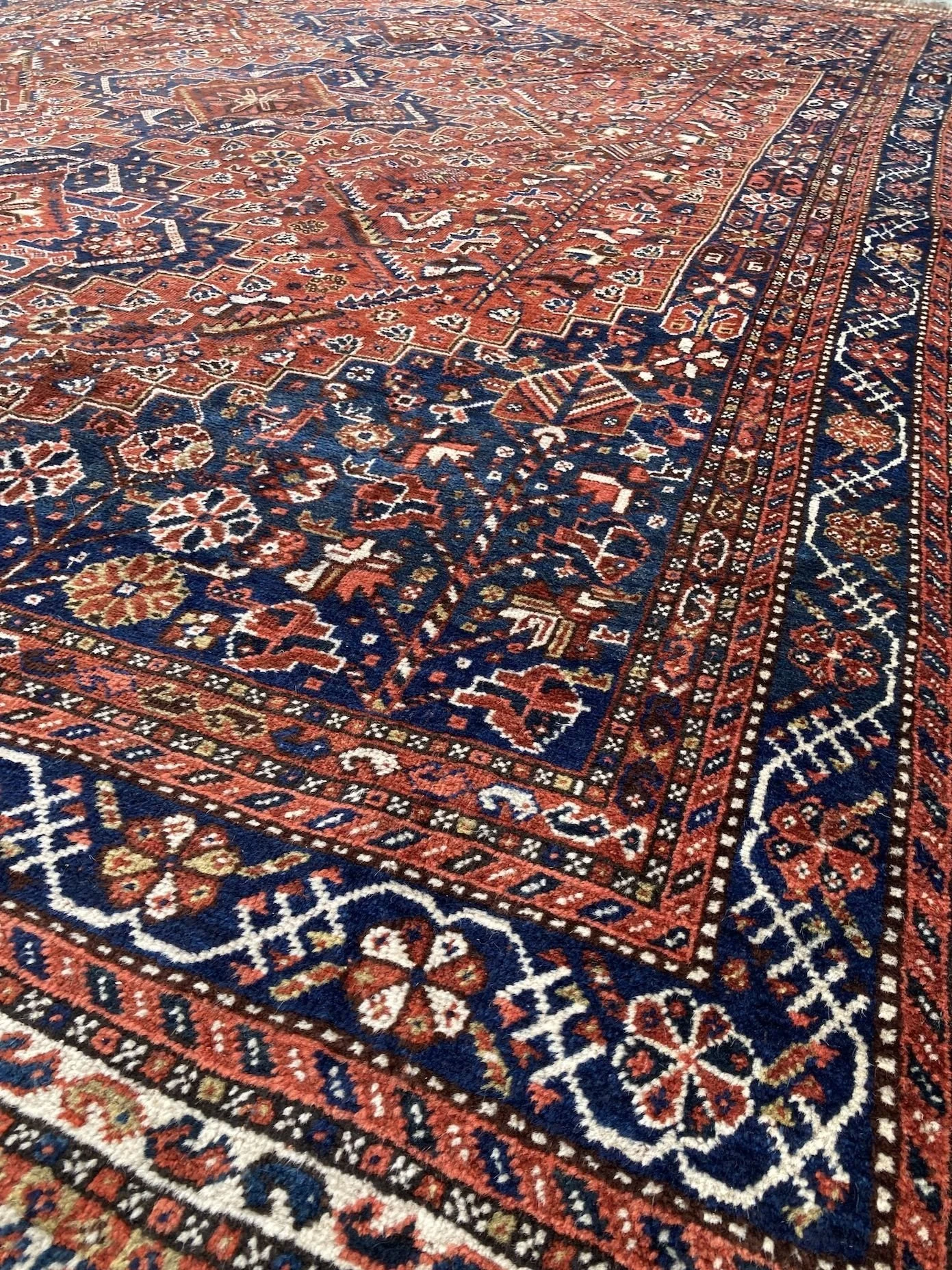 8_24_03_00002_8_Antique_Persian_Qashqai_Carpet.jpeg