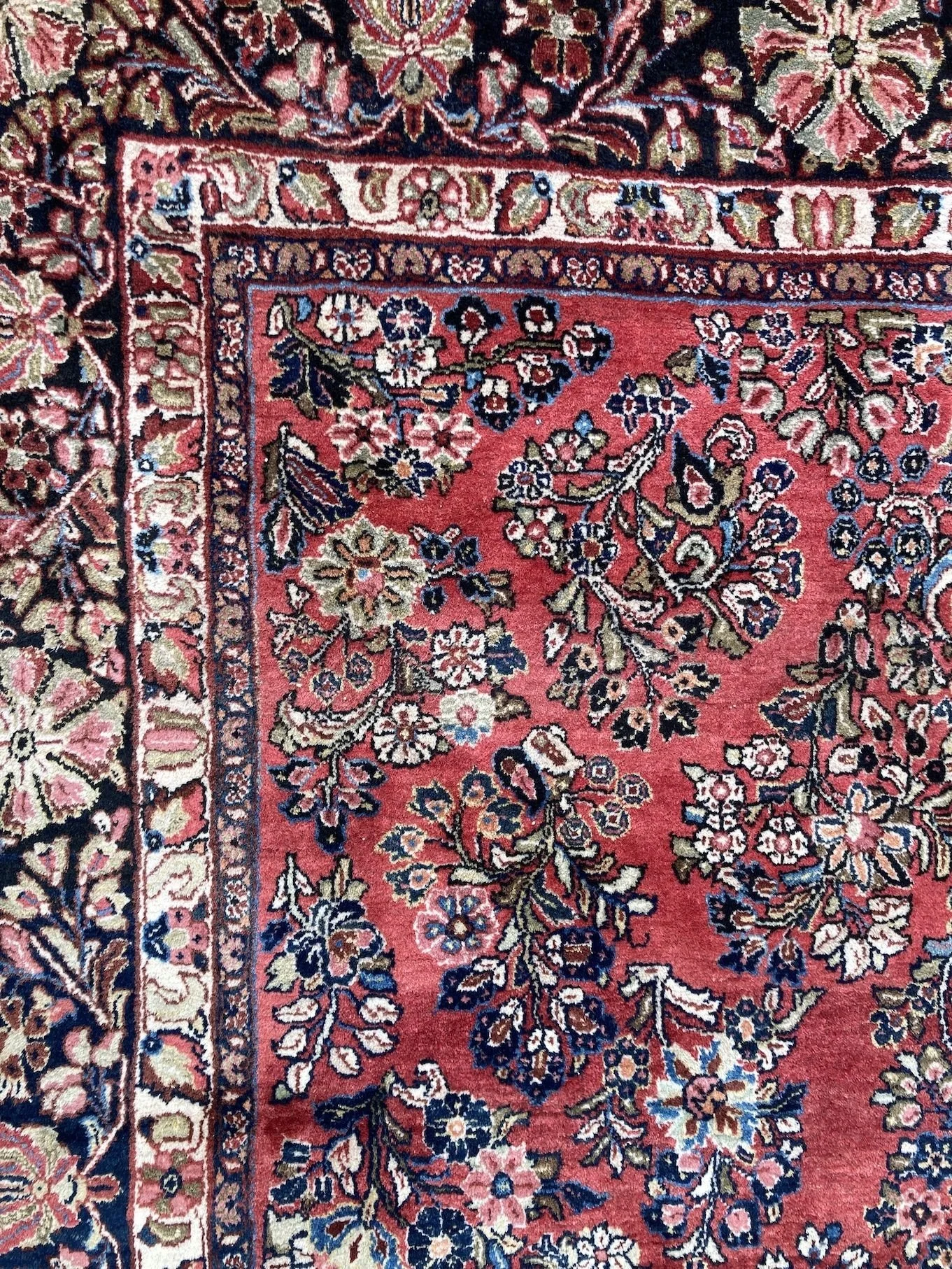 11_24_03_00003_11_Antique_Persian_Sarouk_Carpet.jpeg