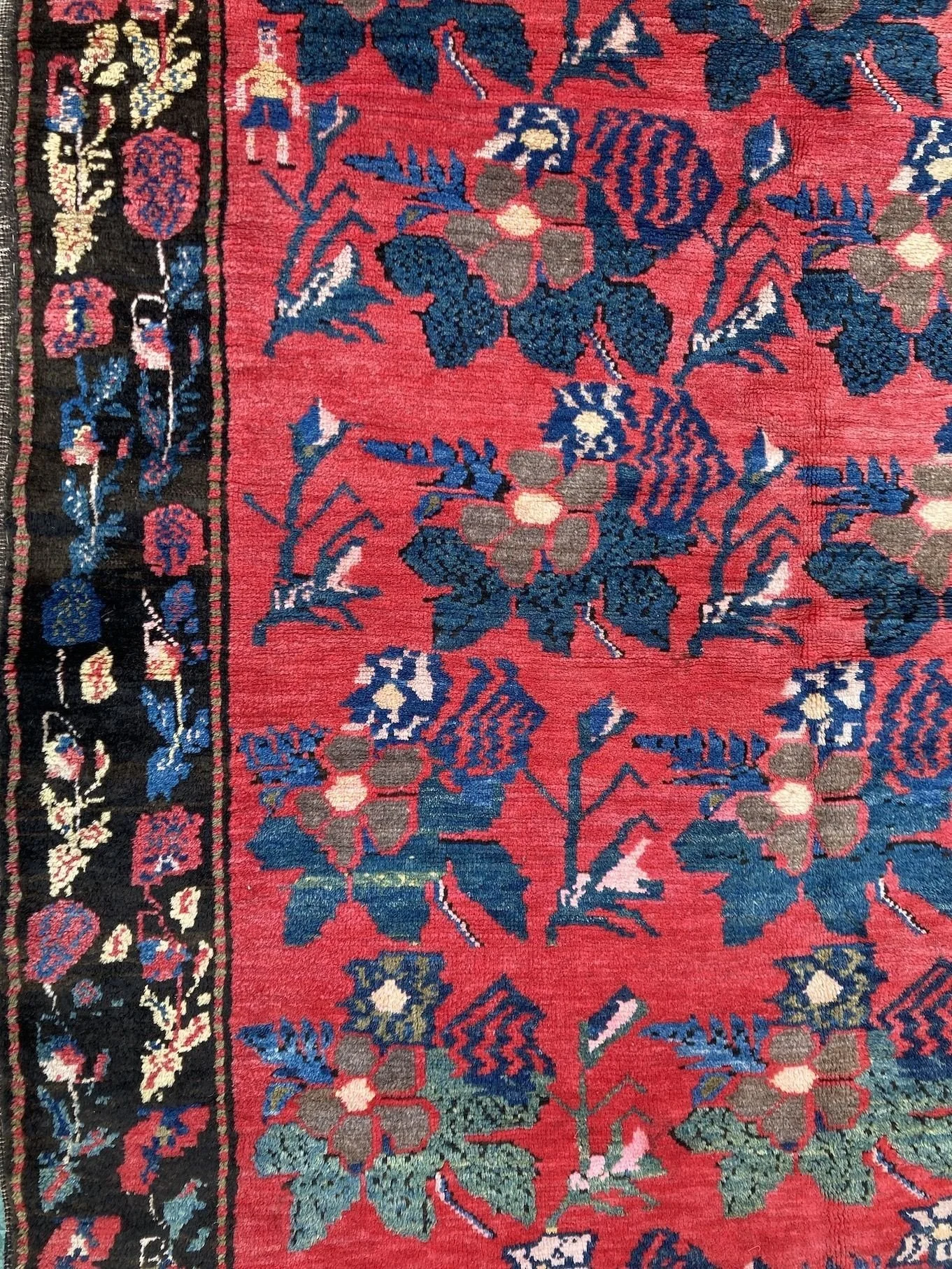 12_24_02_00002_12_Antique_Caucasian_Karabagh_Rug.jpeg