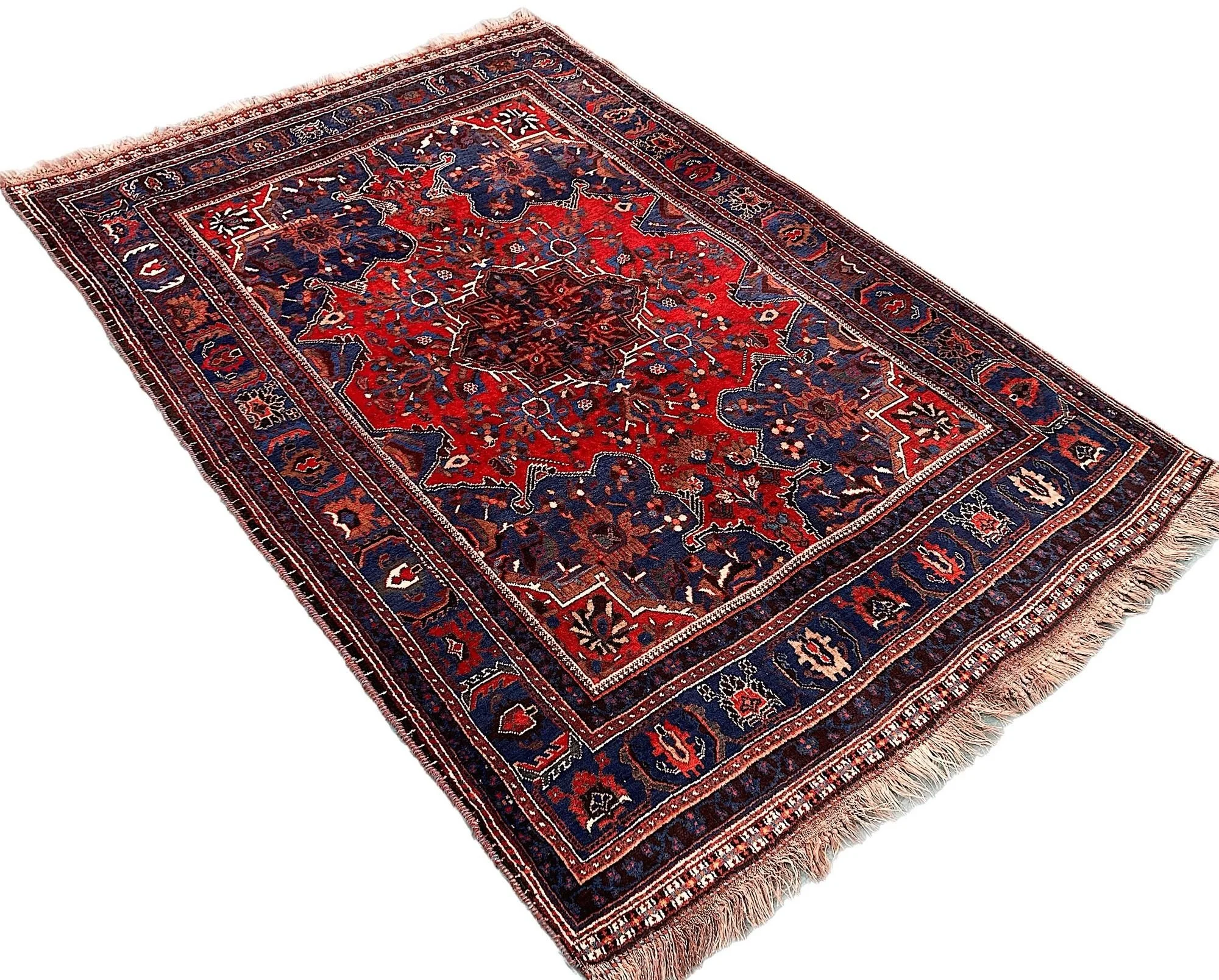 2_24_03_00004_2_Antique_Persian_Qashqai_Rug.jpeg