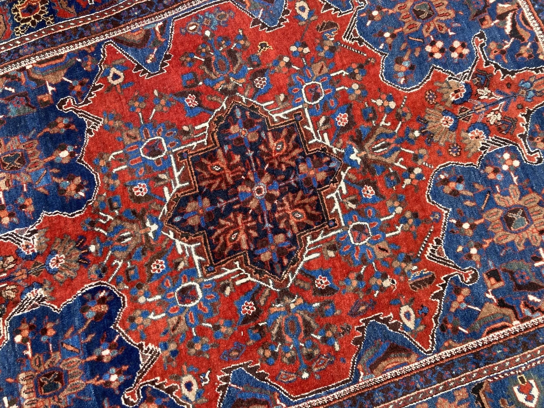 10_24_03_00004_10_Antique_Persian_Qashqai_Rug.jpeg